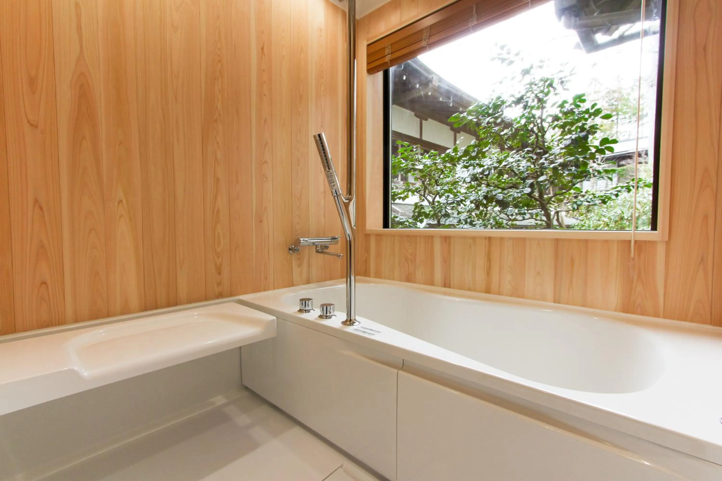 Bathroom in 高野山 宿坊 恵光院 -Koyasan Syukubo Ekoin Temple-