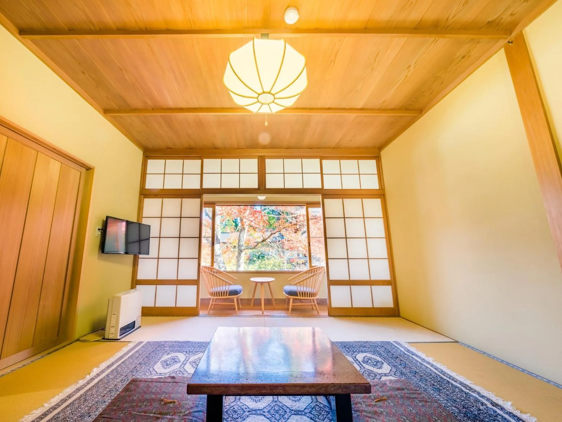 Photo of the whole room in 高野山 宿坊 恵光院 -Koyasan Syukubo Ekoin Temple-