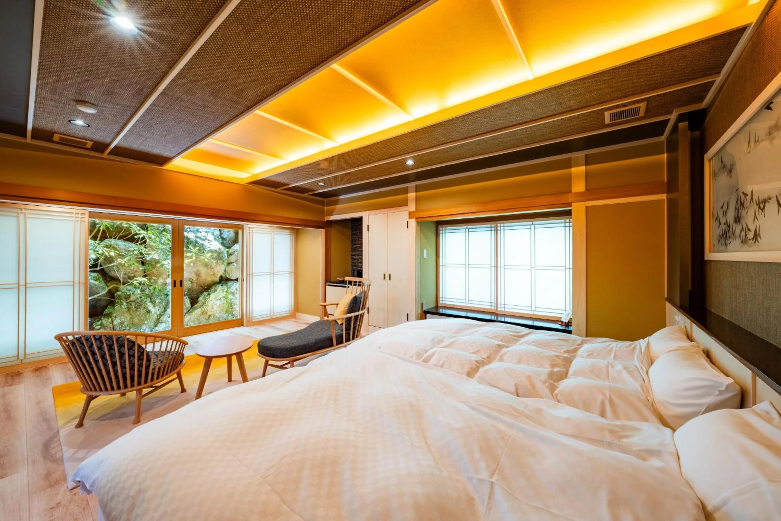 Bedroom, Bed in 高野山 宿坊 恵光院 -Koyasan Syukubo Ekoin Temple-