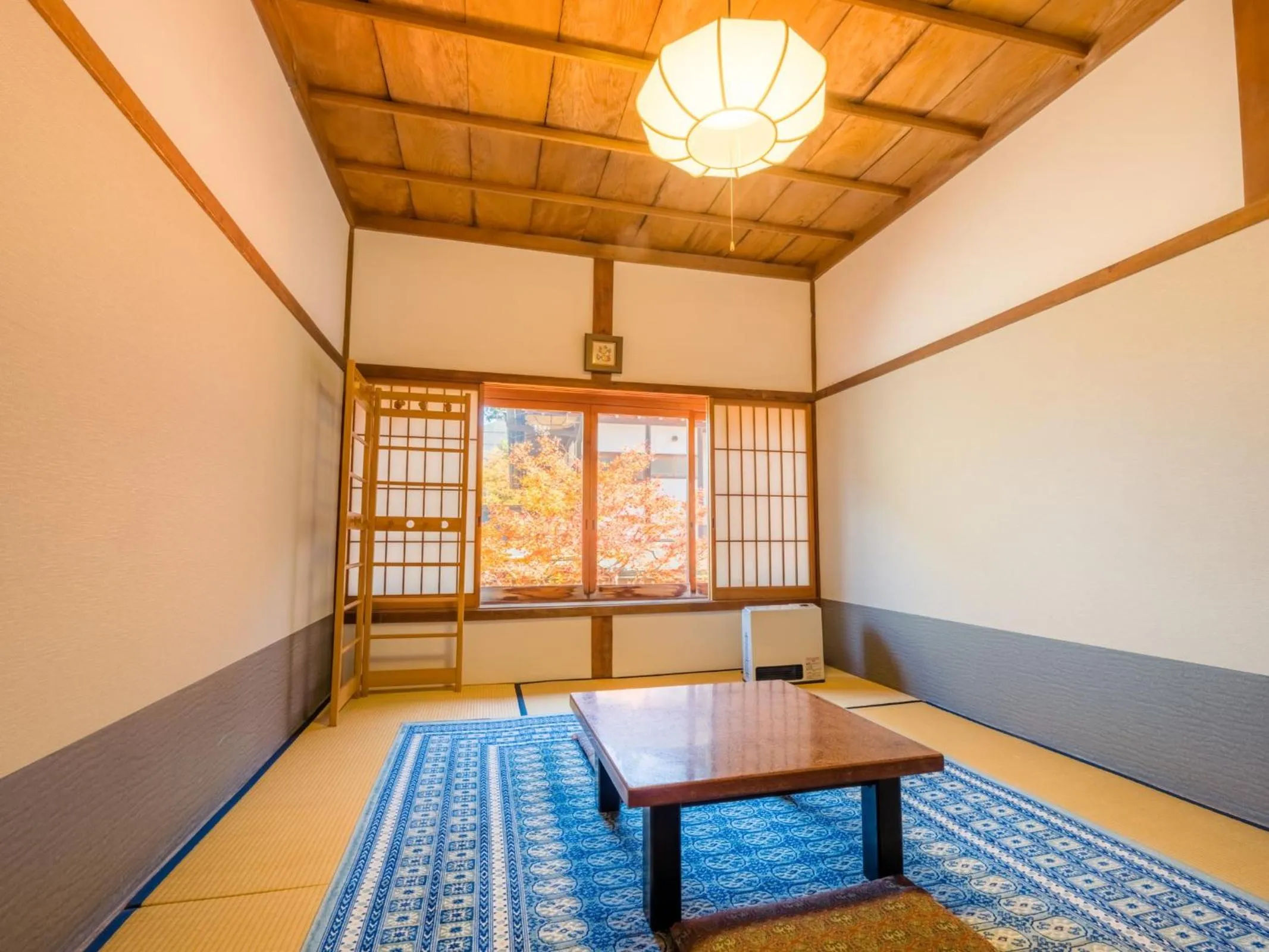 Photo of the whole room in 高野山 宿坊 恵光院 -Koyasan Syukubo Ekoin Temple-