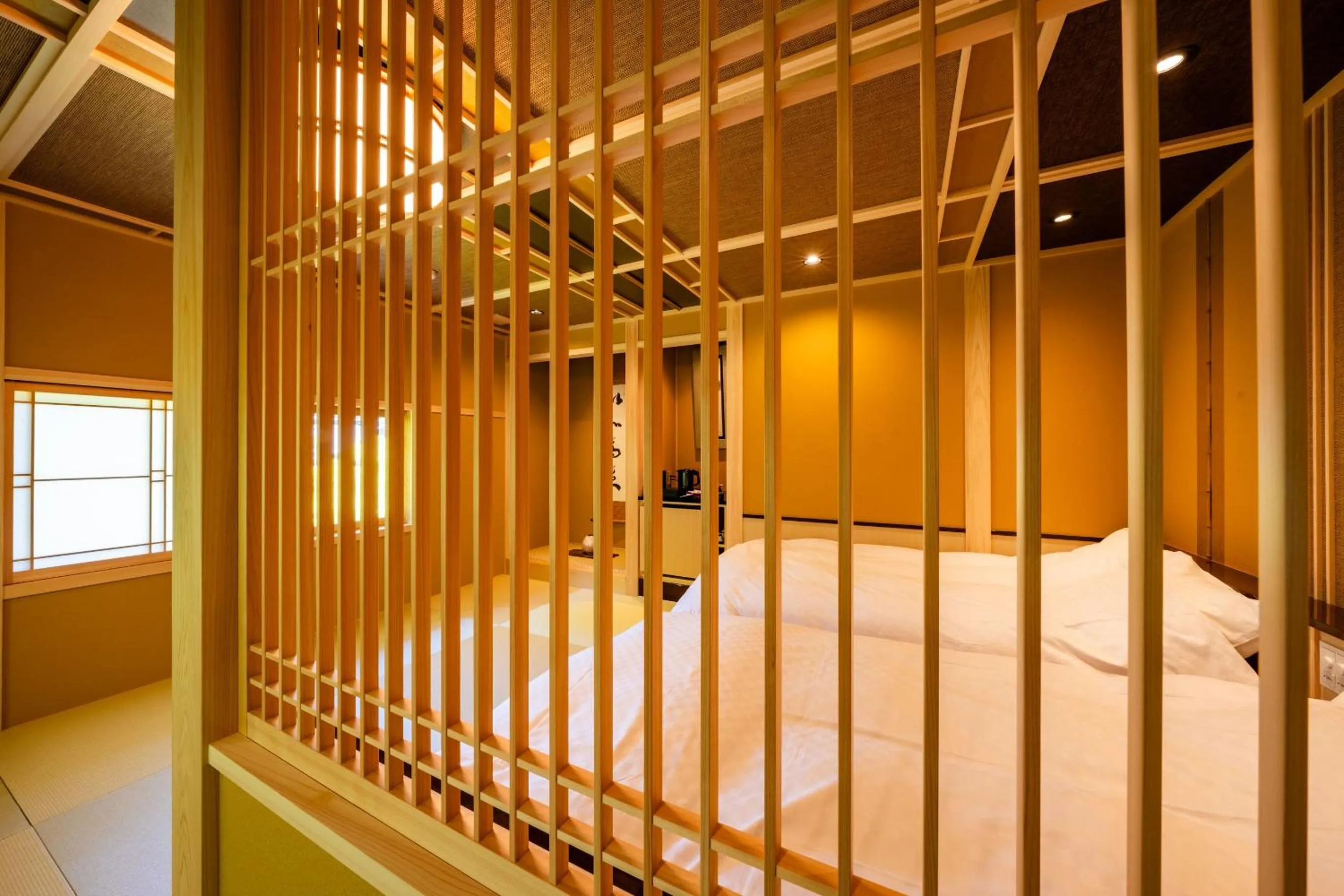 Bedroom, Bed in 高野山 宿坊 恵光院 -Koyasan Syukubo Ekoin Temple-