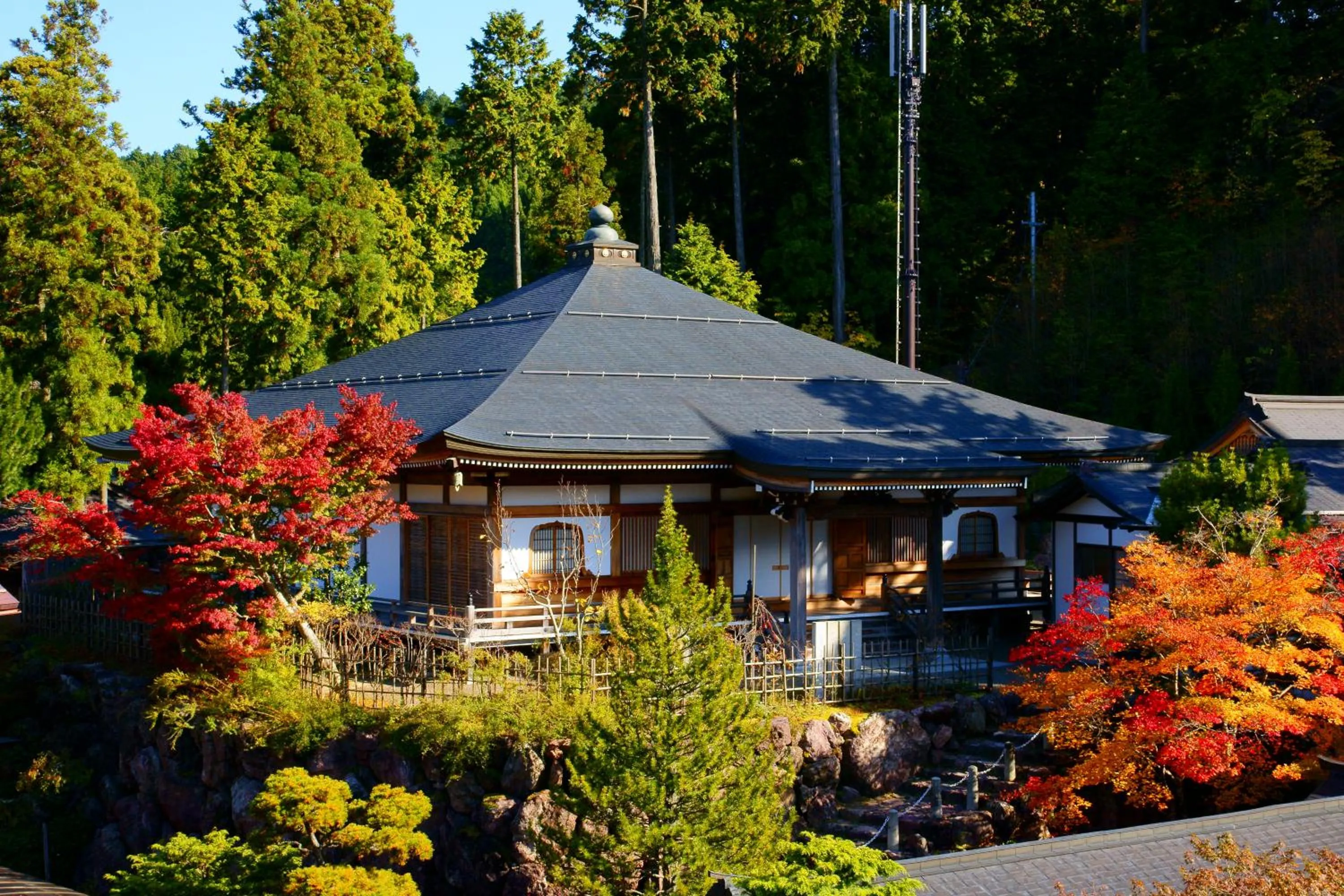 Property building in 高野山 宿坊 恵光院 -Koyasan Syukubo Ekoin Temple-