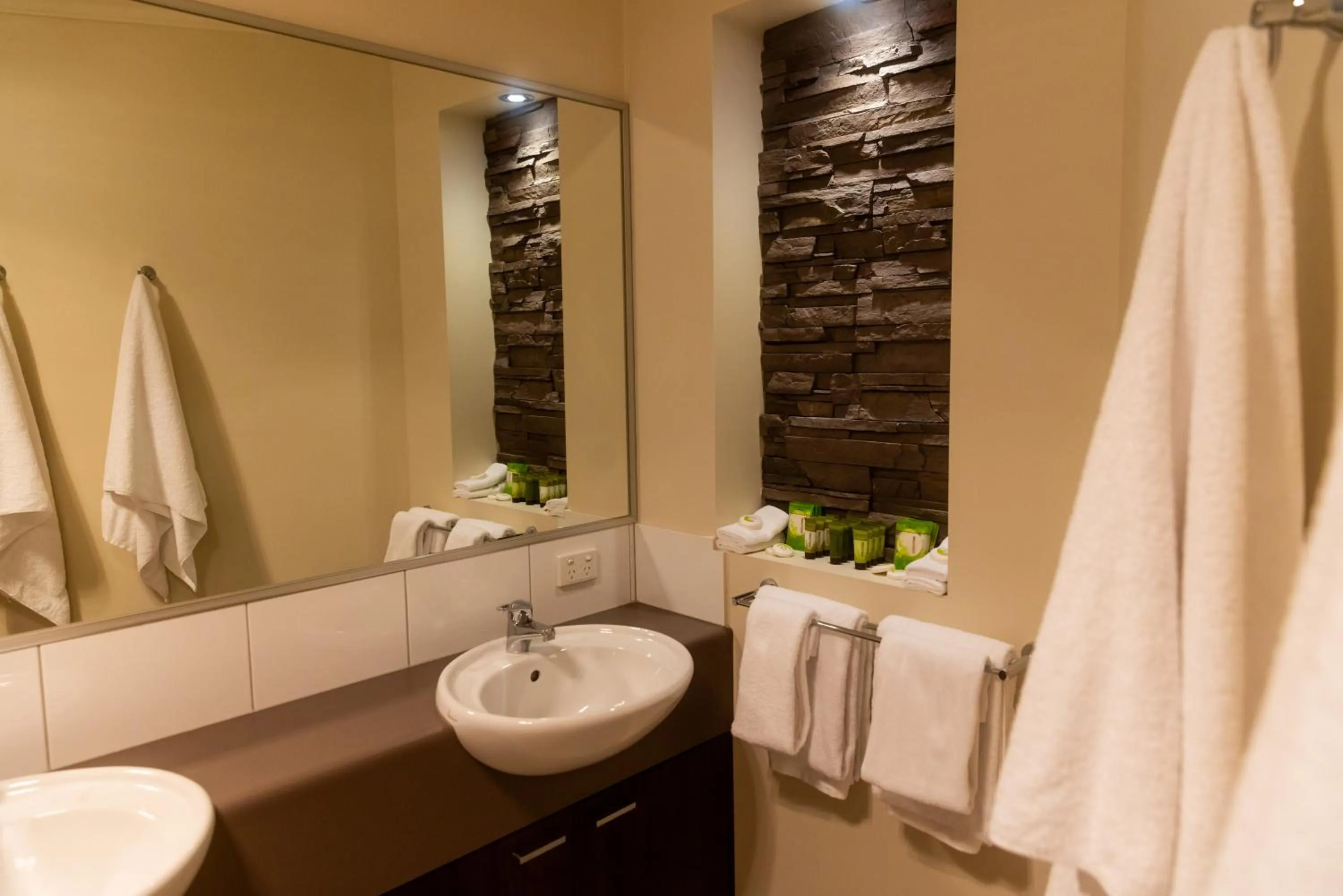 Bathroom in Rich River Golf Club