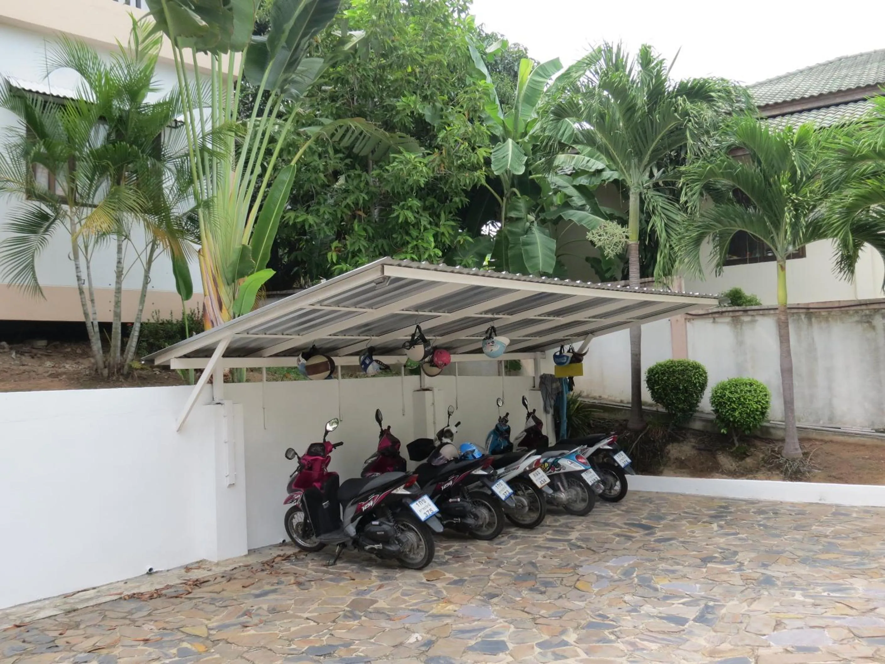 Area and facilities in Baan Jasmin Village