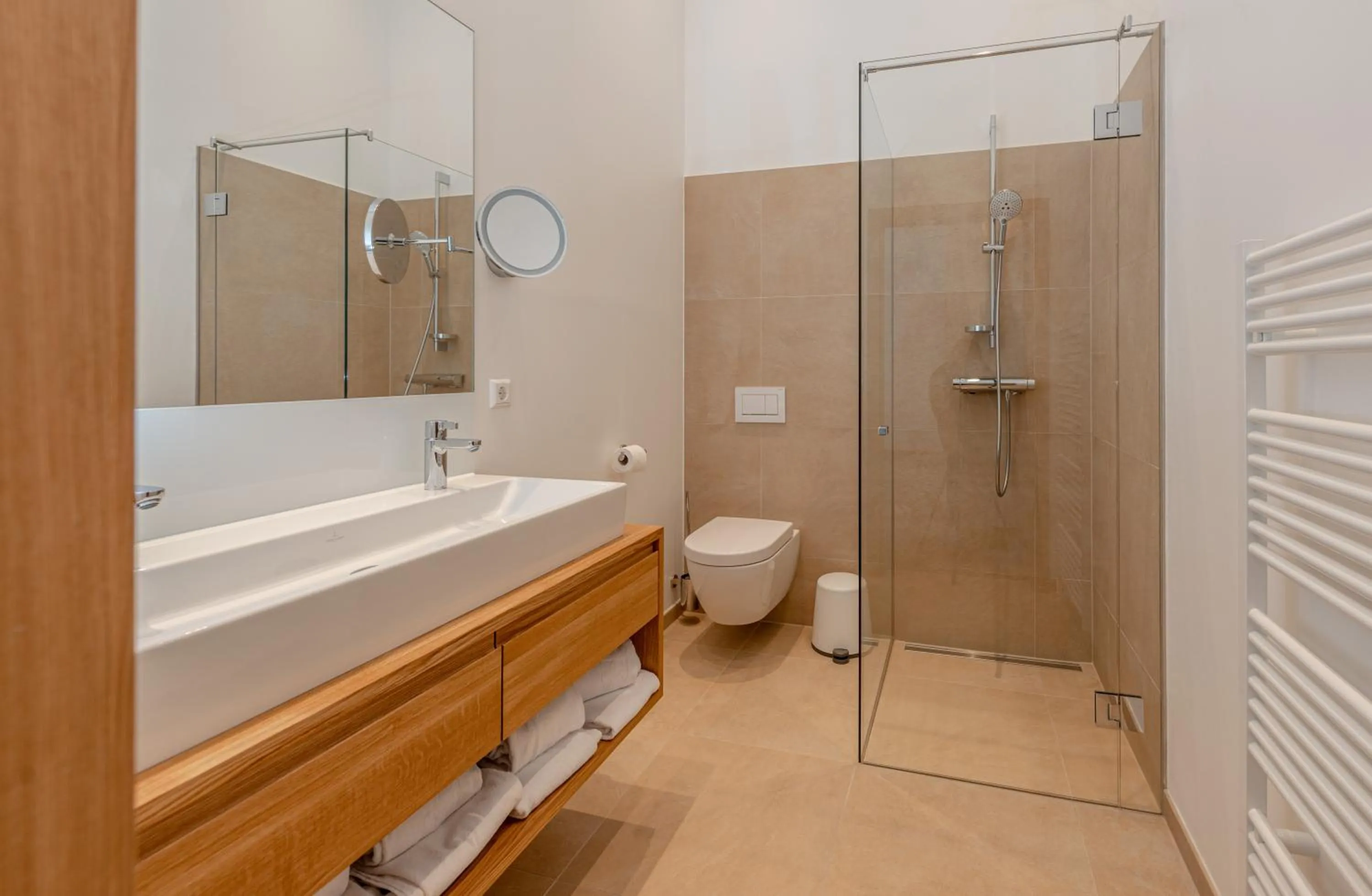 Bathroom in Skylodge Alpine Homes