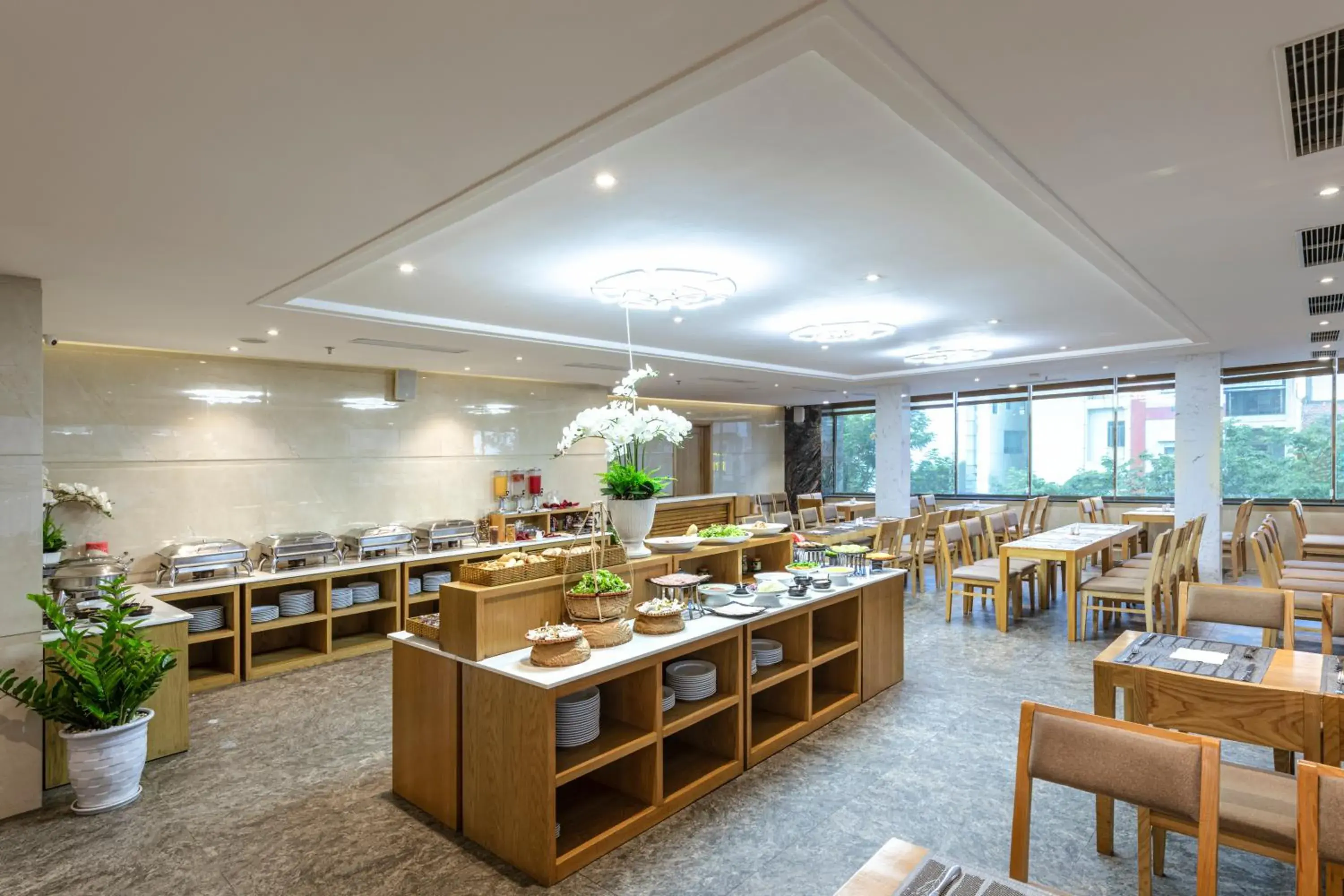 Restaurant/places to eat in Greenery Hotel Restaurant/places to eat in Greenery Hotel