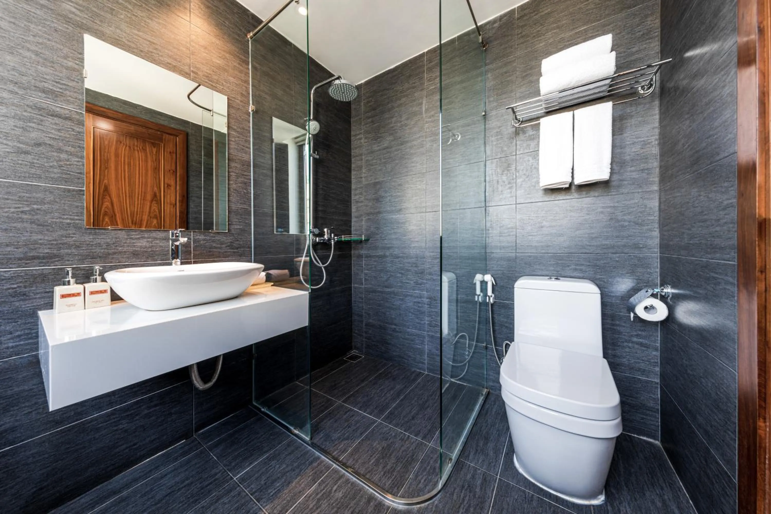 Toilet in Greenery Hotel