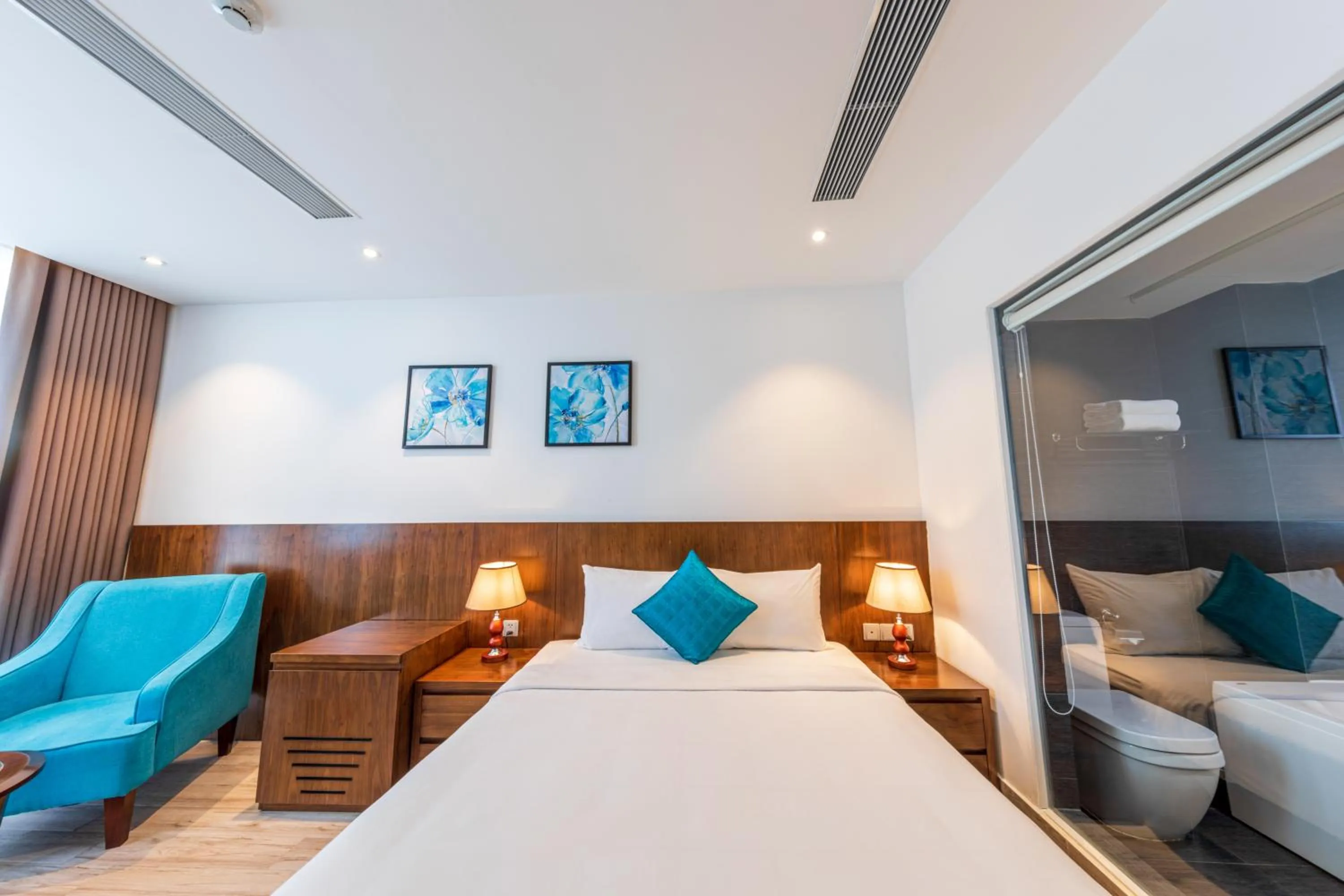 Bedroom, Bed in Greenery Hotel