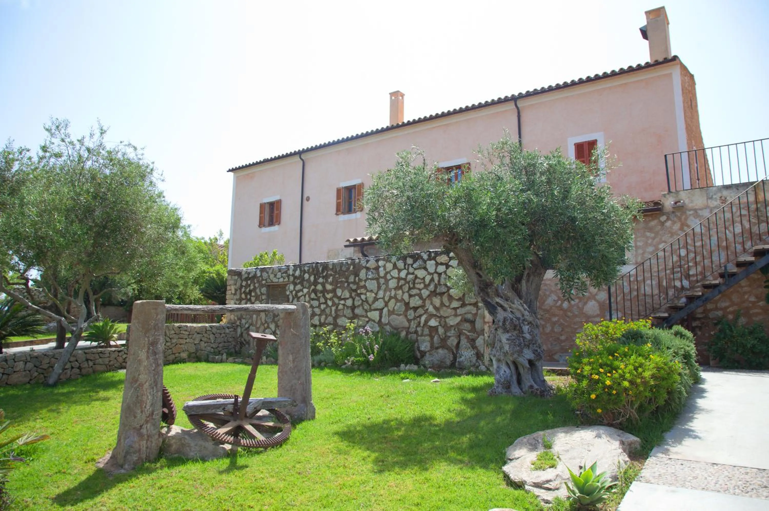 Facade/entrance in Agroturismo Ses Cases de Fetget