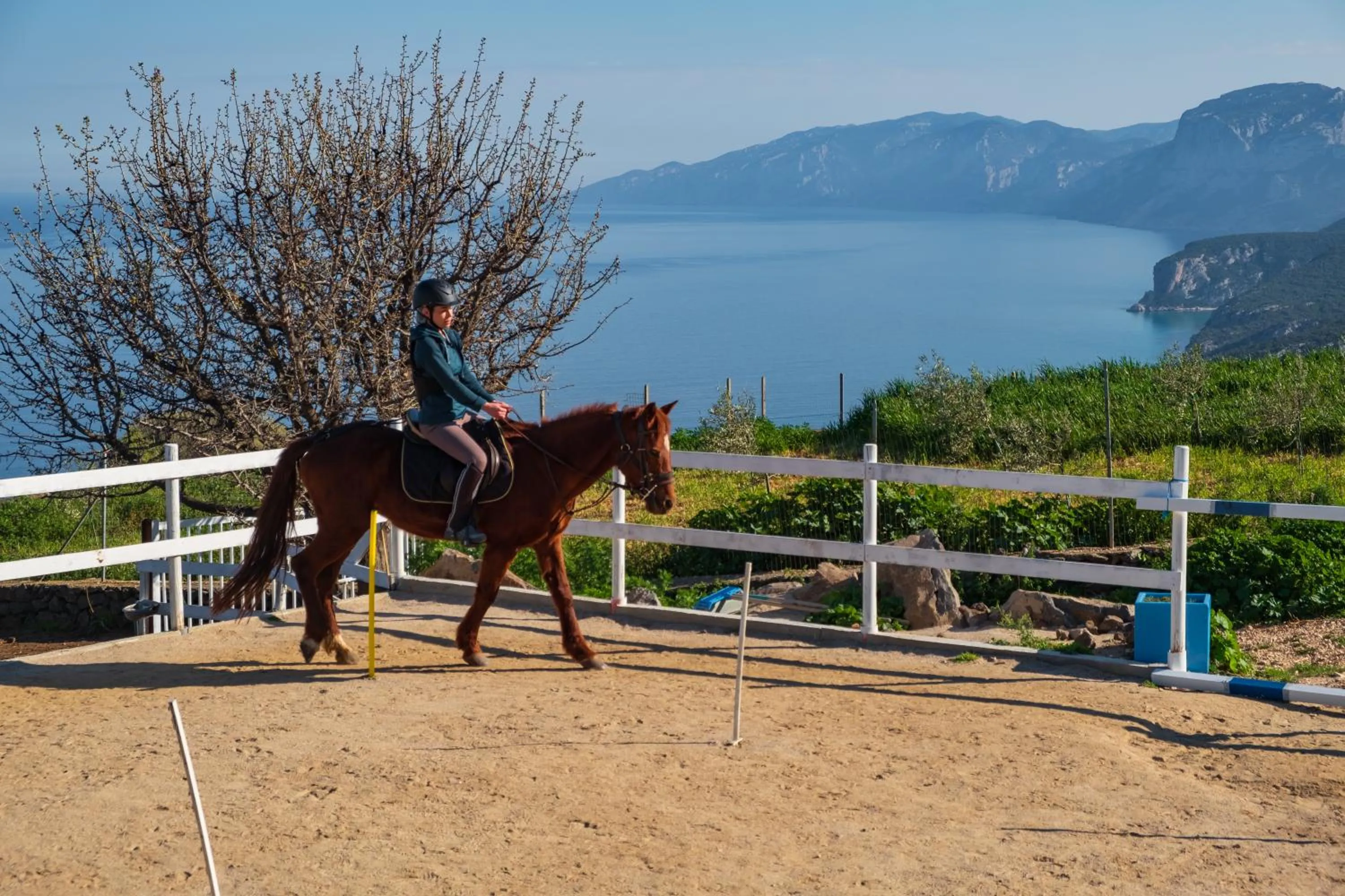 Horse-riding in Ghivine Albergo Diffuso