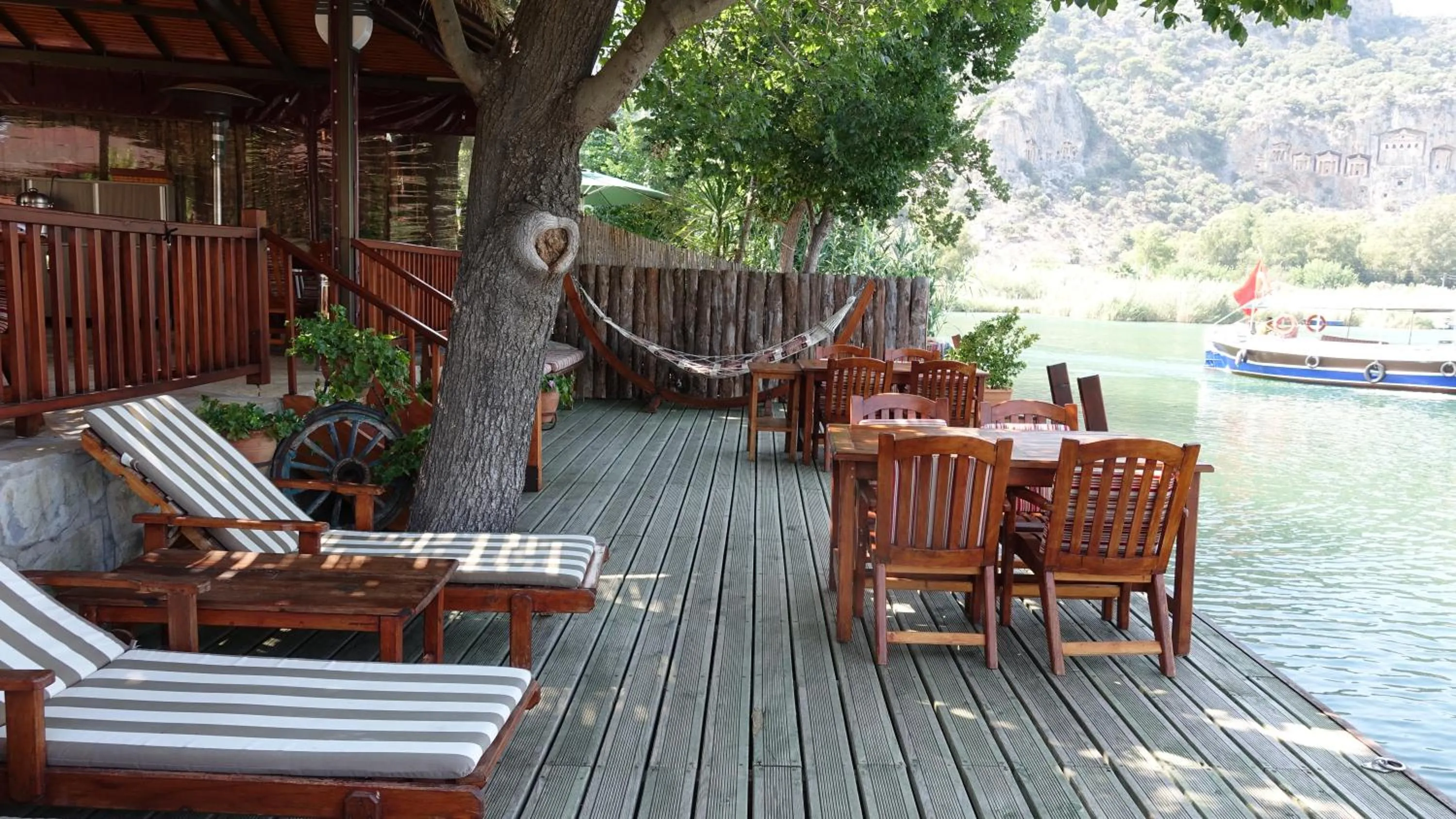 Balcony/Terrace in Dalyan Pension