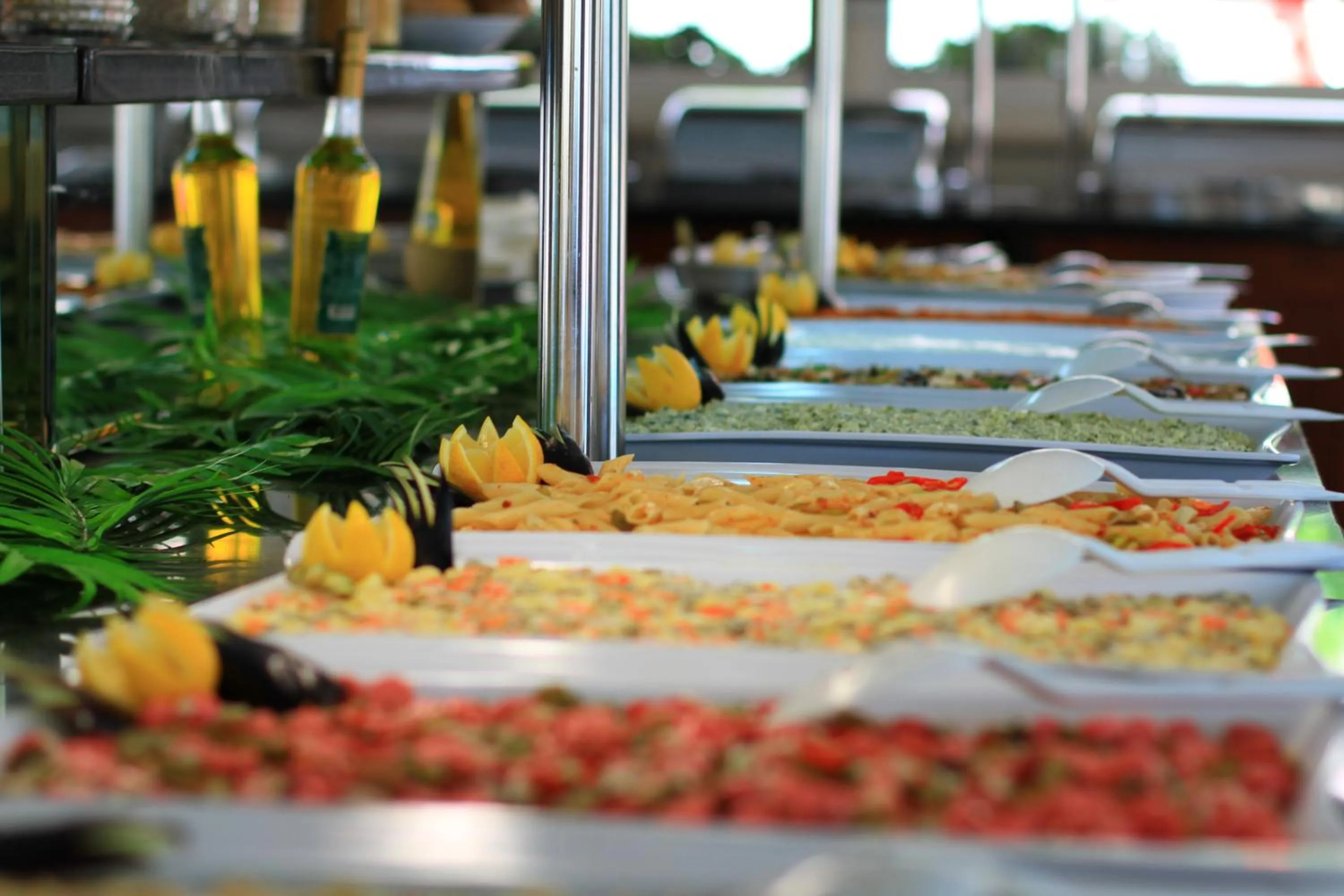 Restaurant/places to eat in Hawaii Hotel