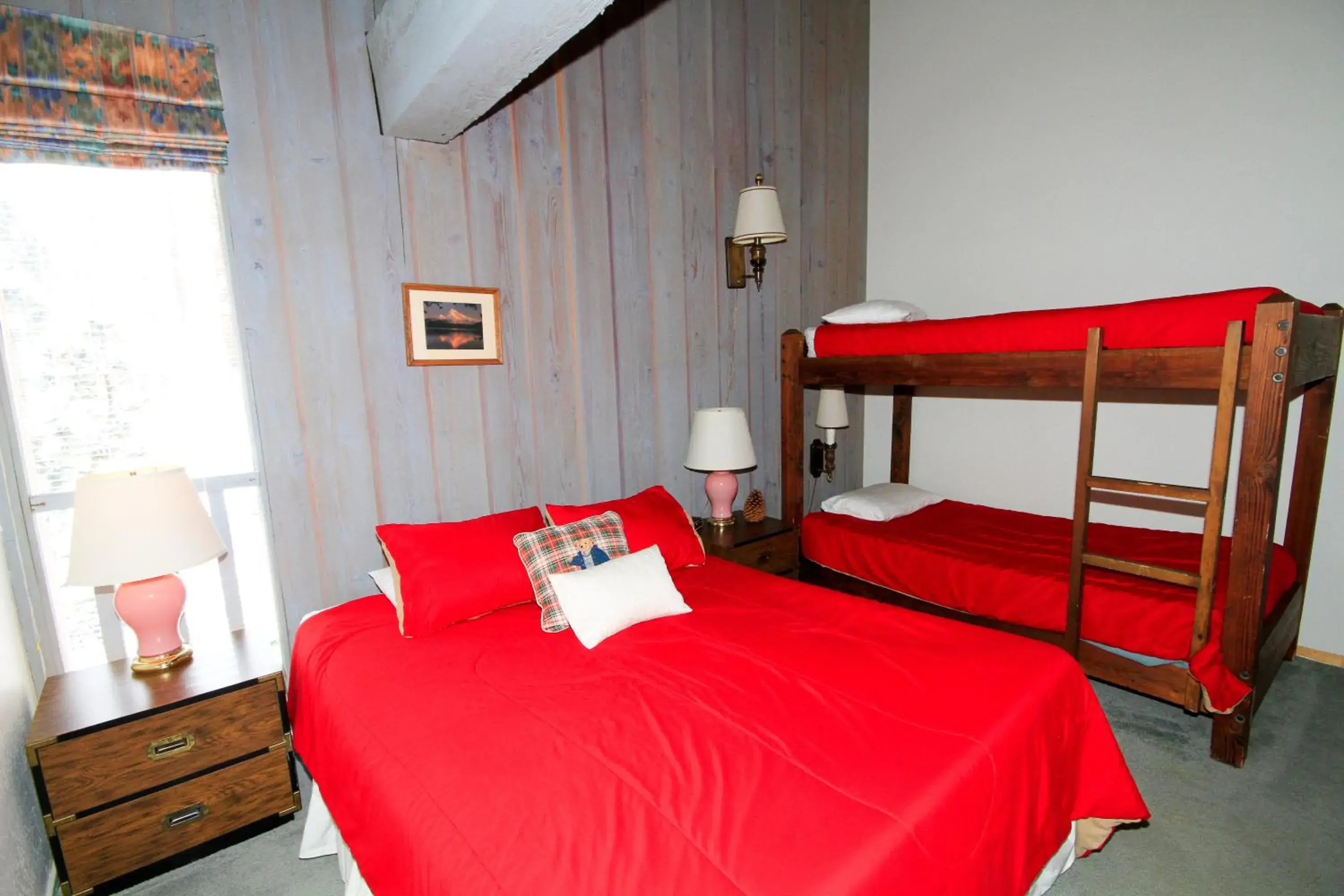 Mammoth Ski & Racquet Club #074 Mammoth Ski & Racquet Club #074