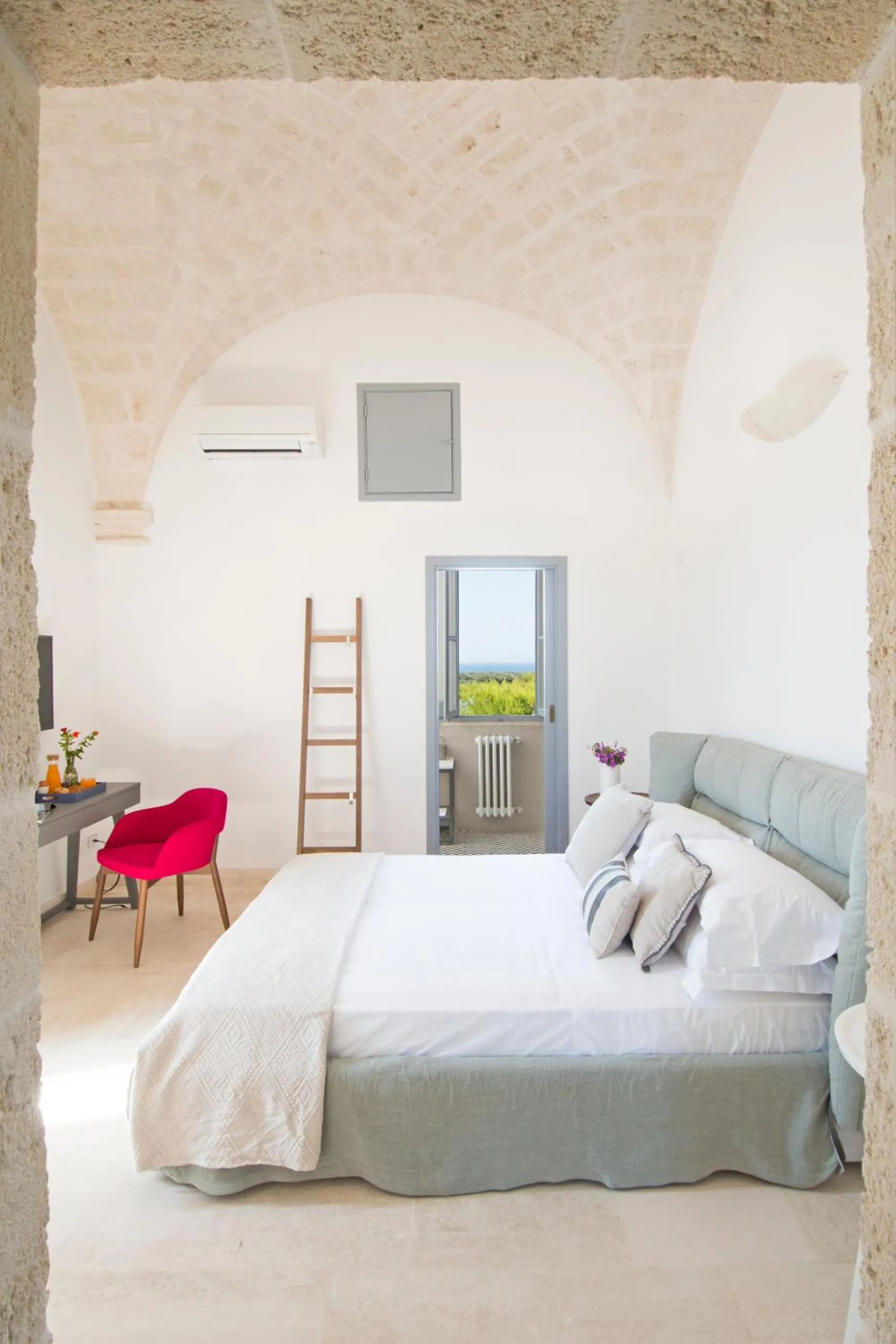 Bed in Masseria San Giovanni - Epoca Collection