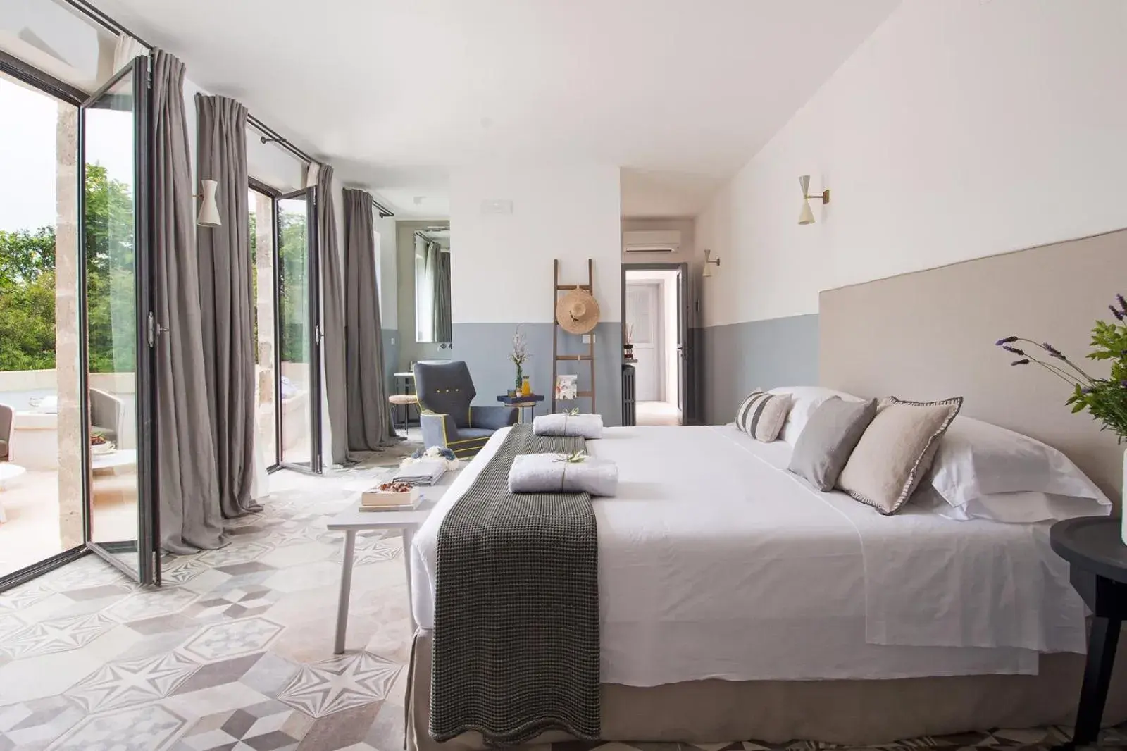 Photo of the whole room, Bed in Masseria San Giovanni - Epoca Collection Photo of the whole room, Bed in Masseria San Giovanni - Epoca Collection