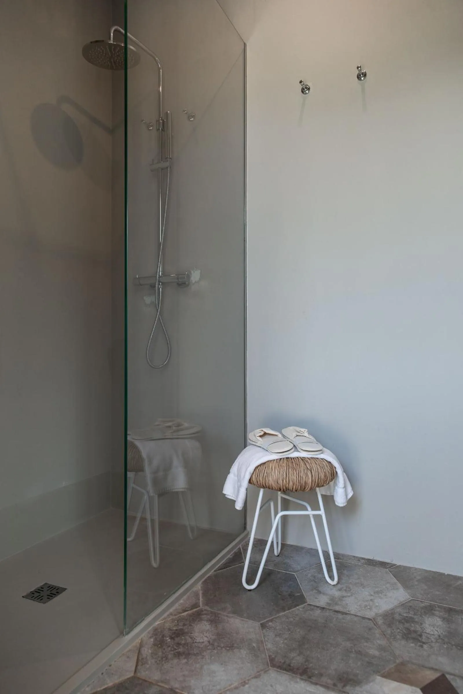 Shower in Masseria San Giovanni - Epoca Collection