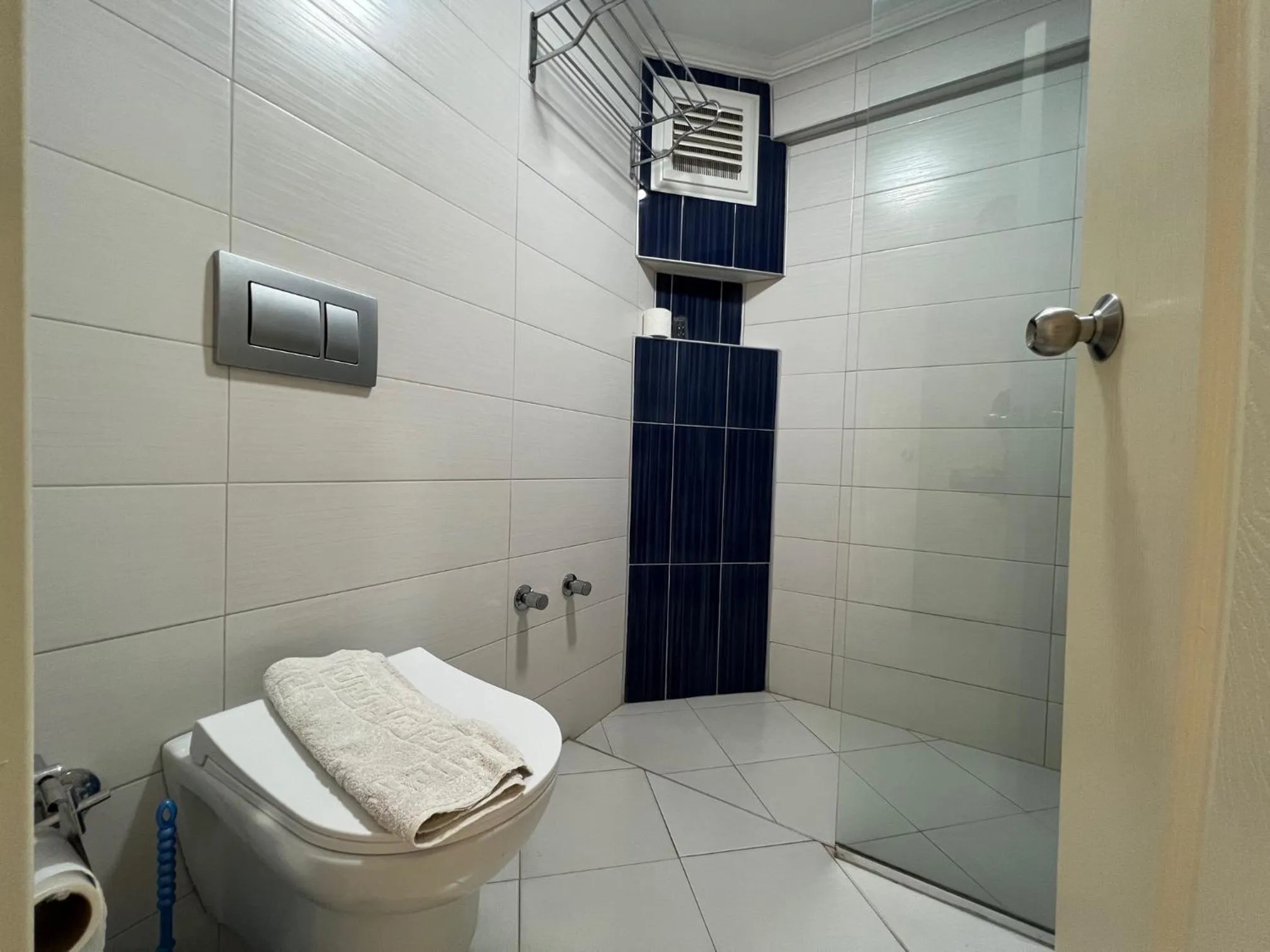 Shower in Ibrahim Bey Hotel