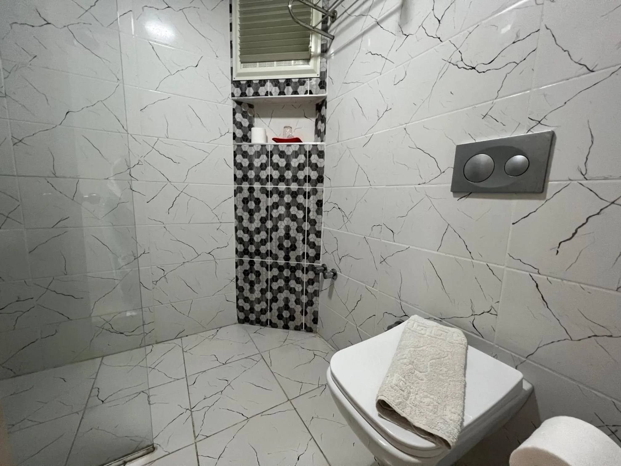 Shower in Ibrahim Bey Hotel