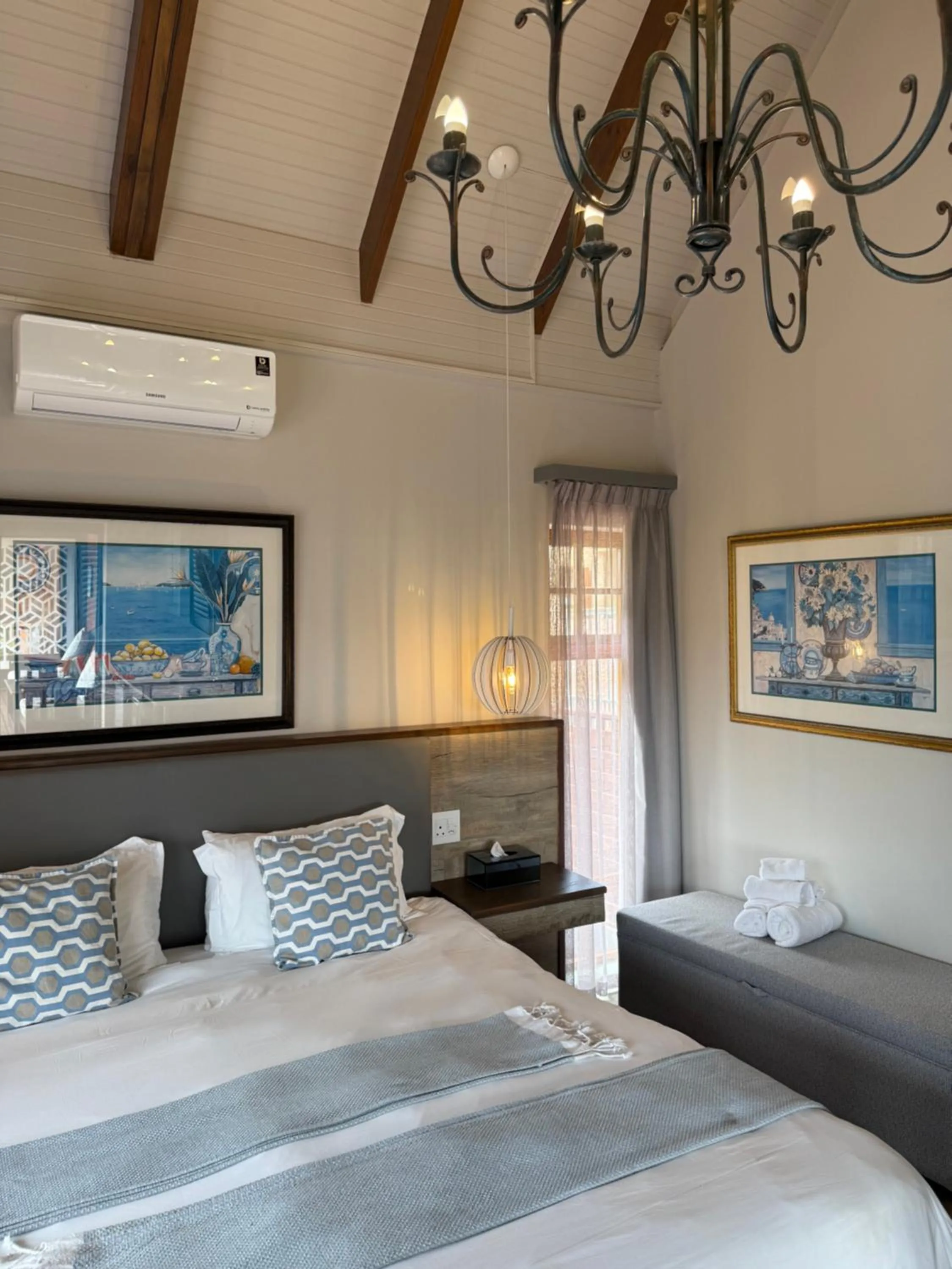 Bedroom, Bed in Dolphin Dunes Guesthouse