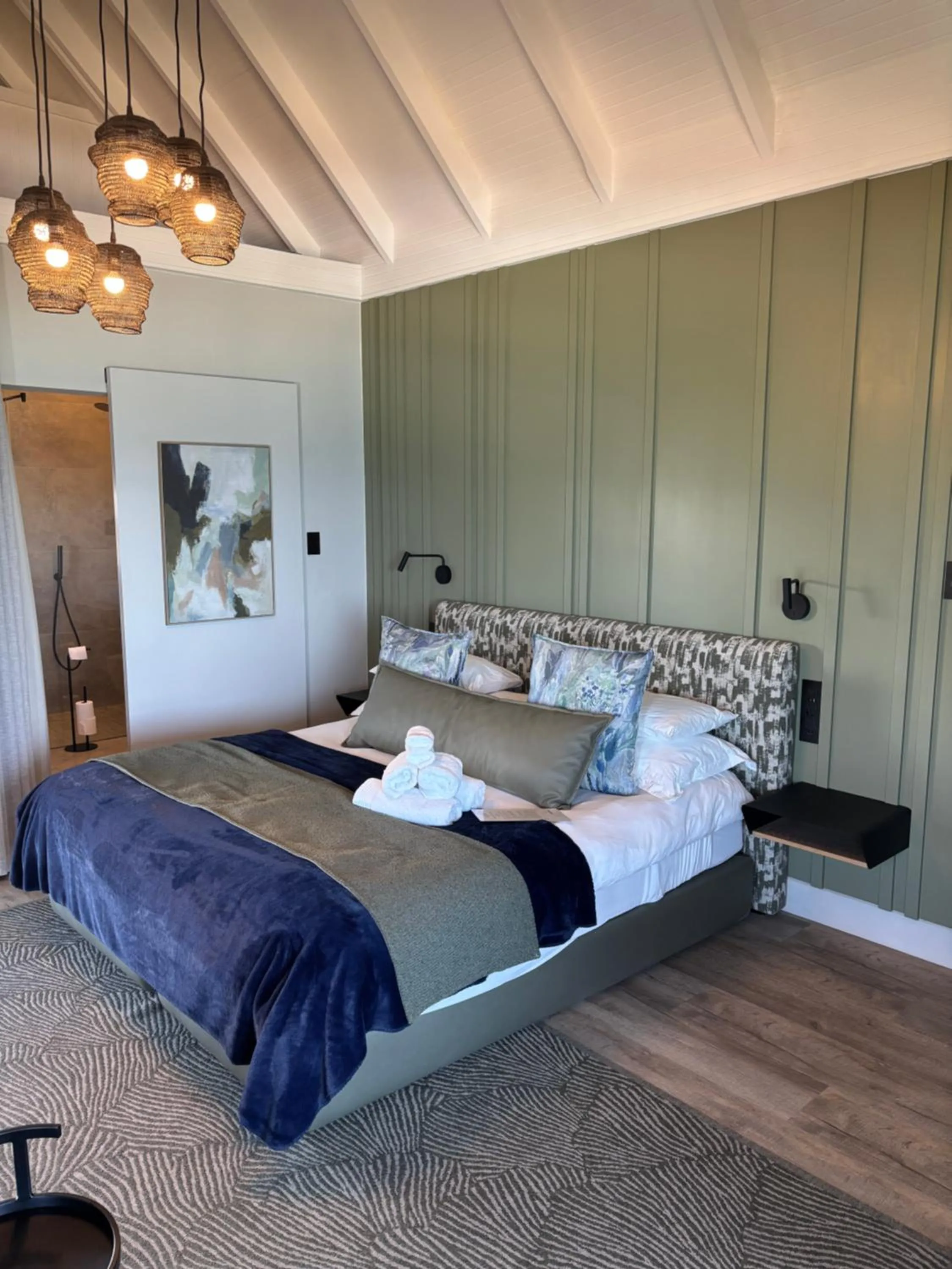 Bed in Dolphin Dunes Guesthouse