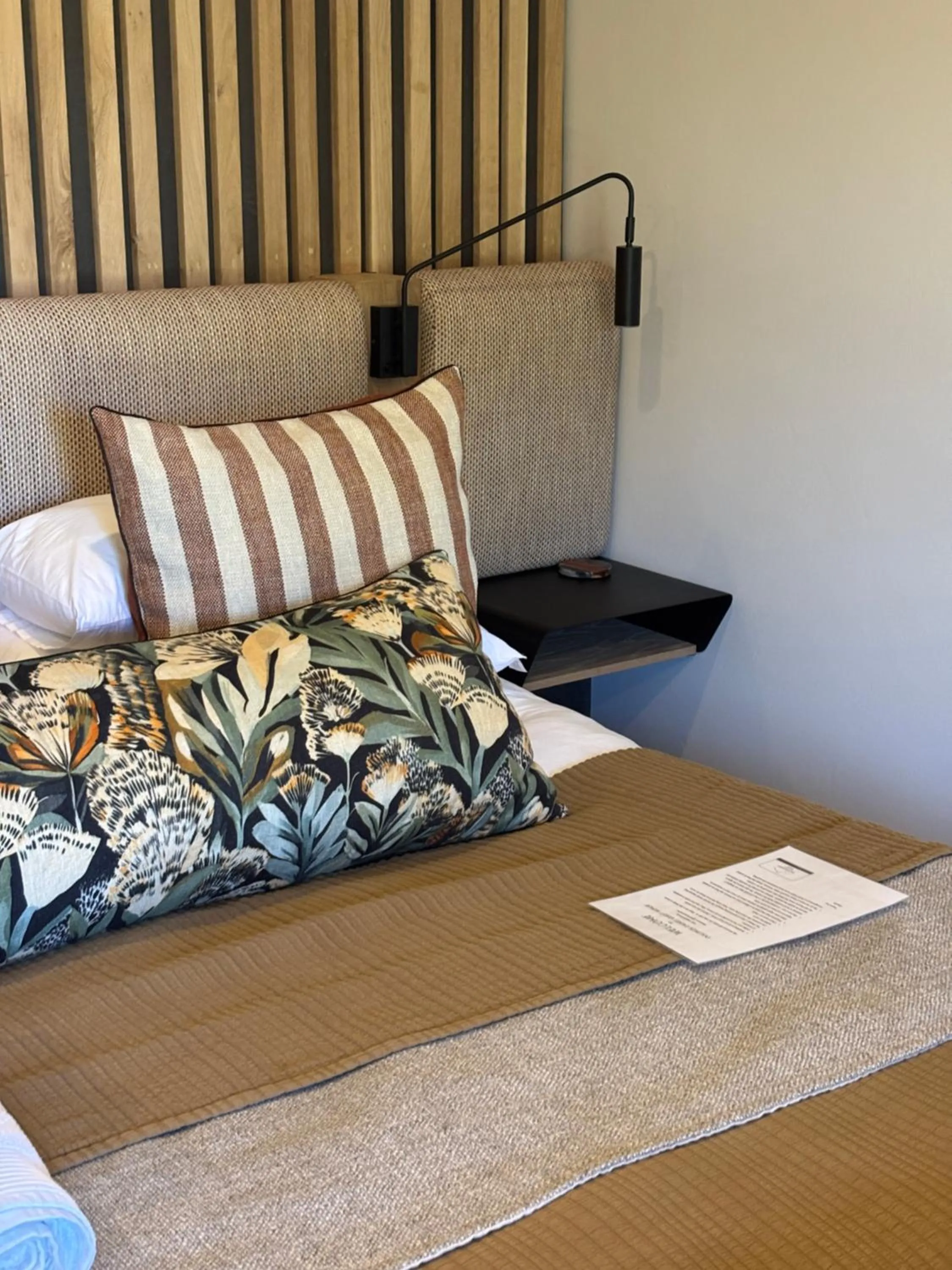 Bed in Dolphin Dunes Guesthouse