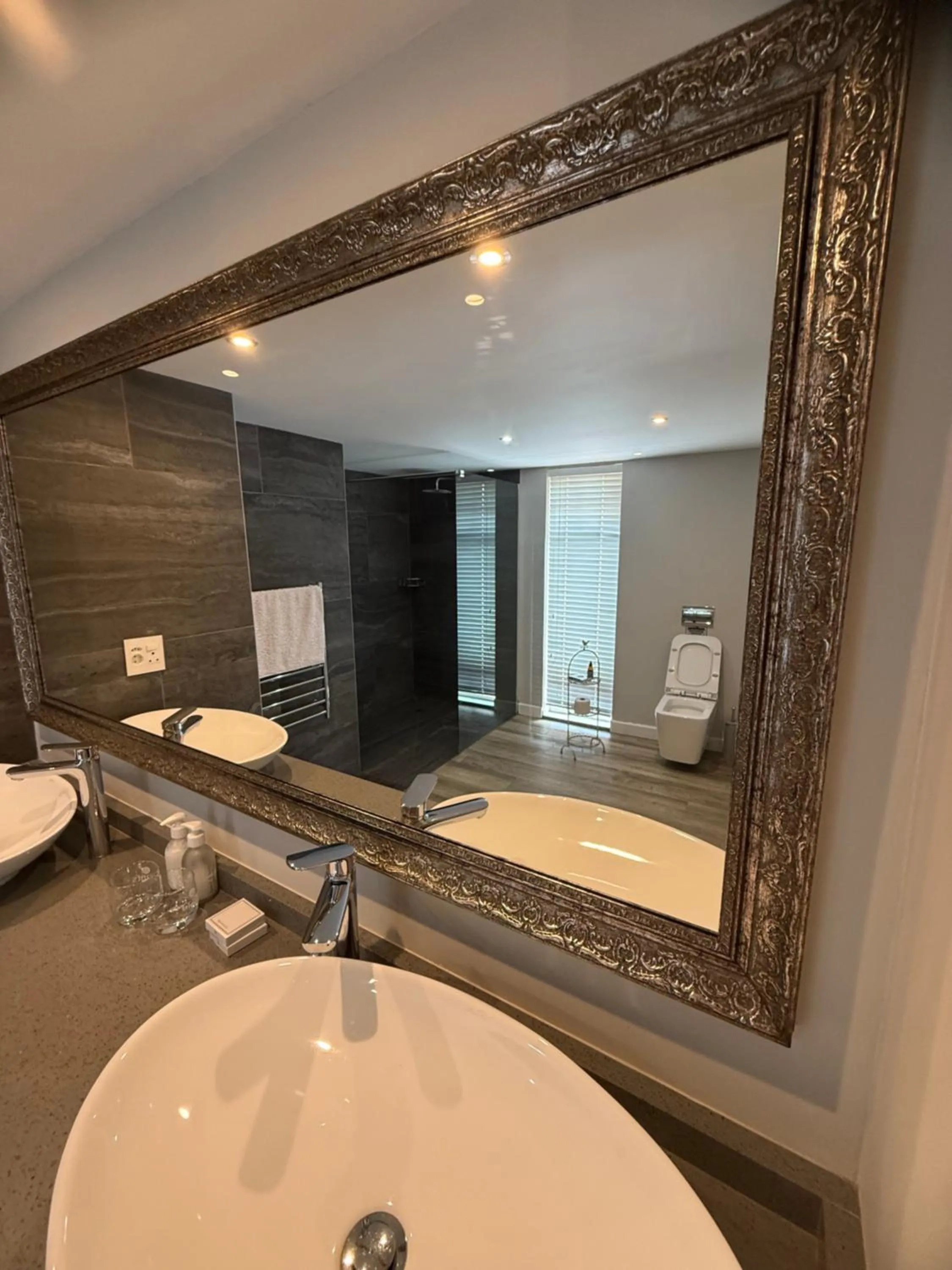 Bathroom in Dolphin Dunes Guesthouse