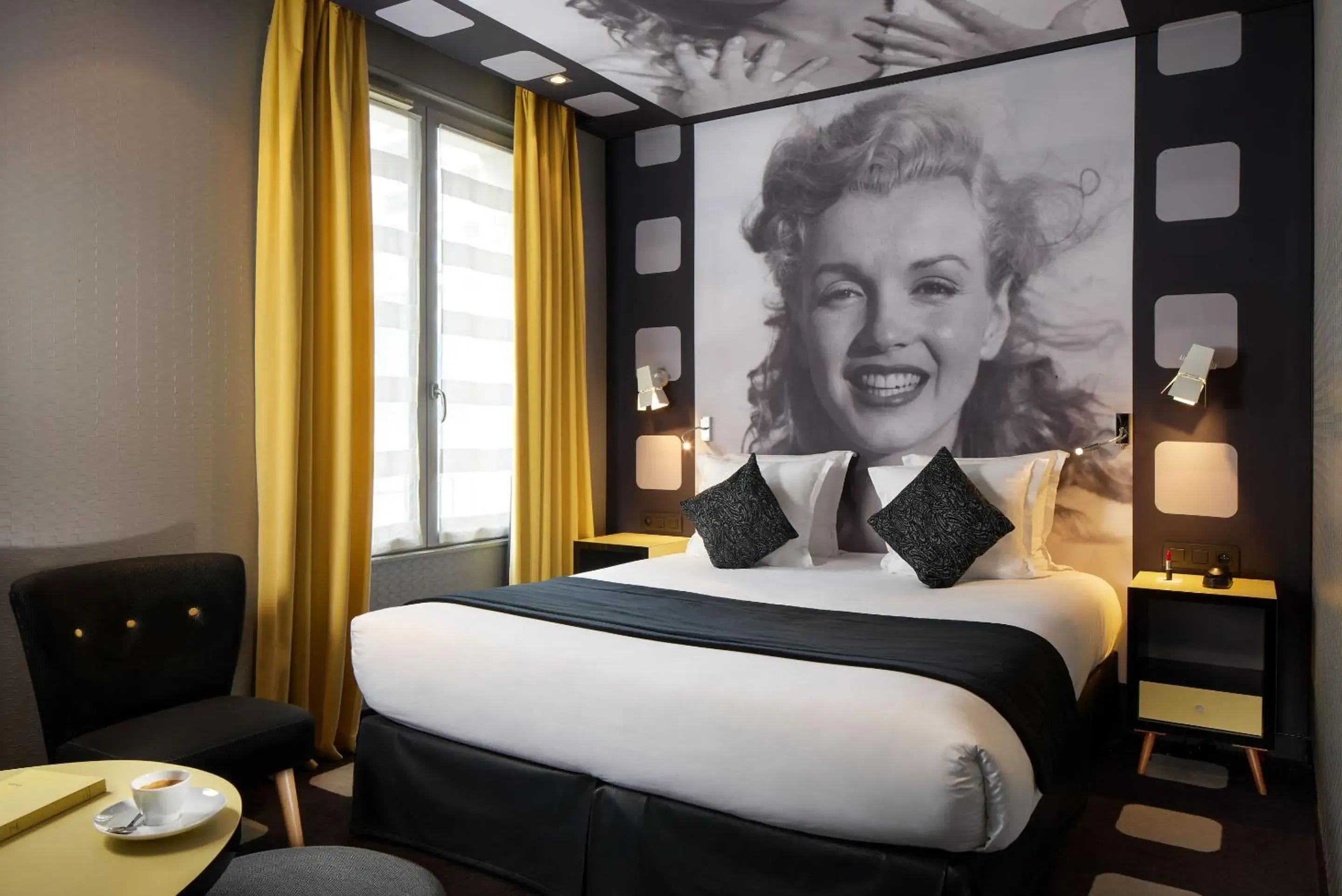 Bedroom, Bed in Platine Hotel Bedroom, Bed in Platine Hotel