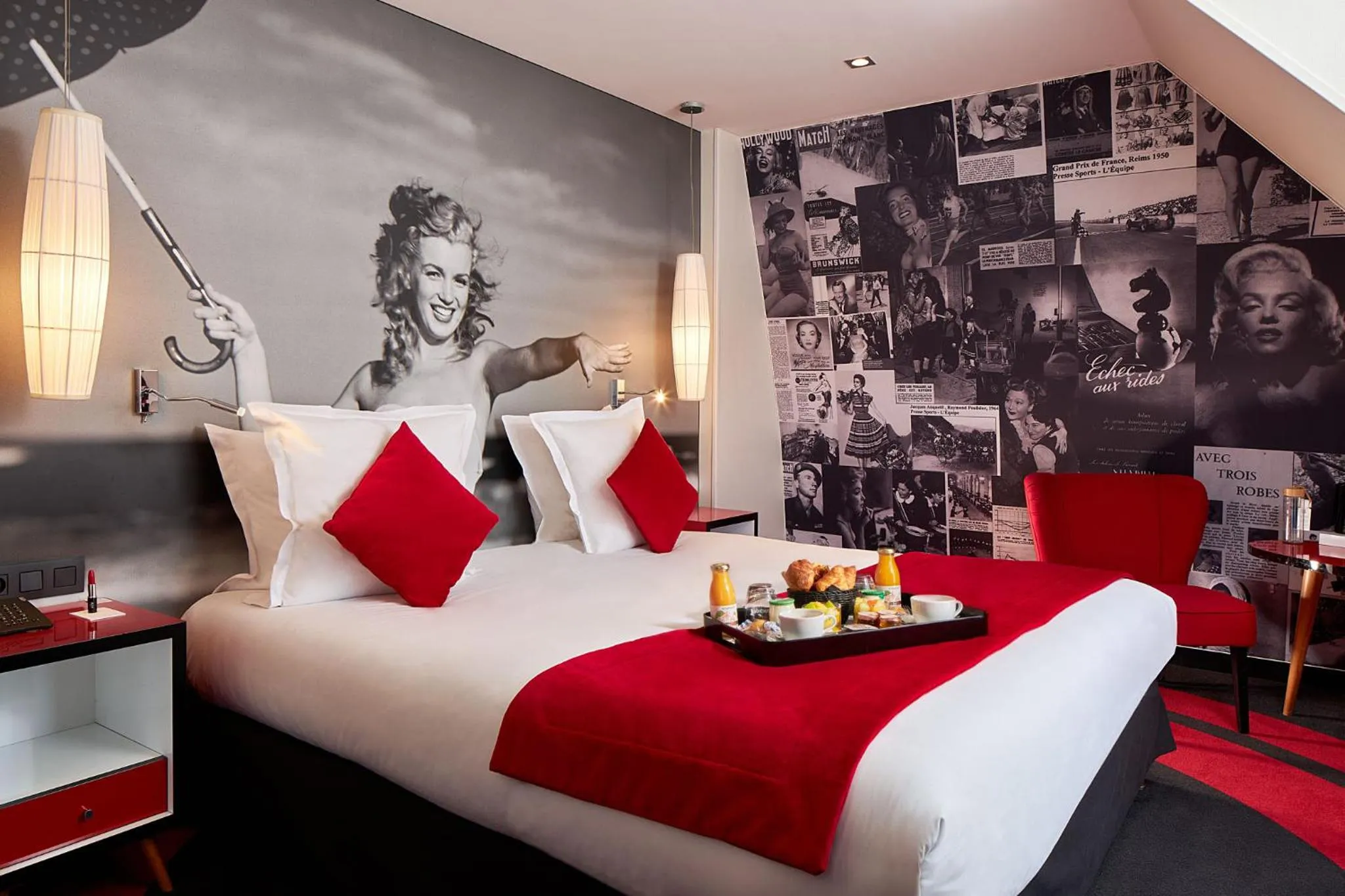 room service, Bed in Platine Hotel