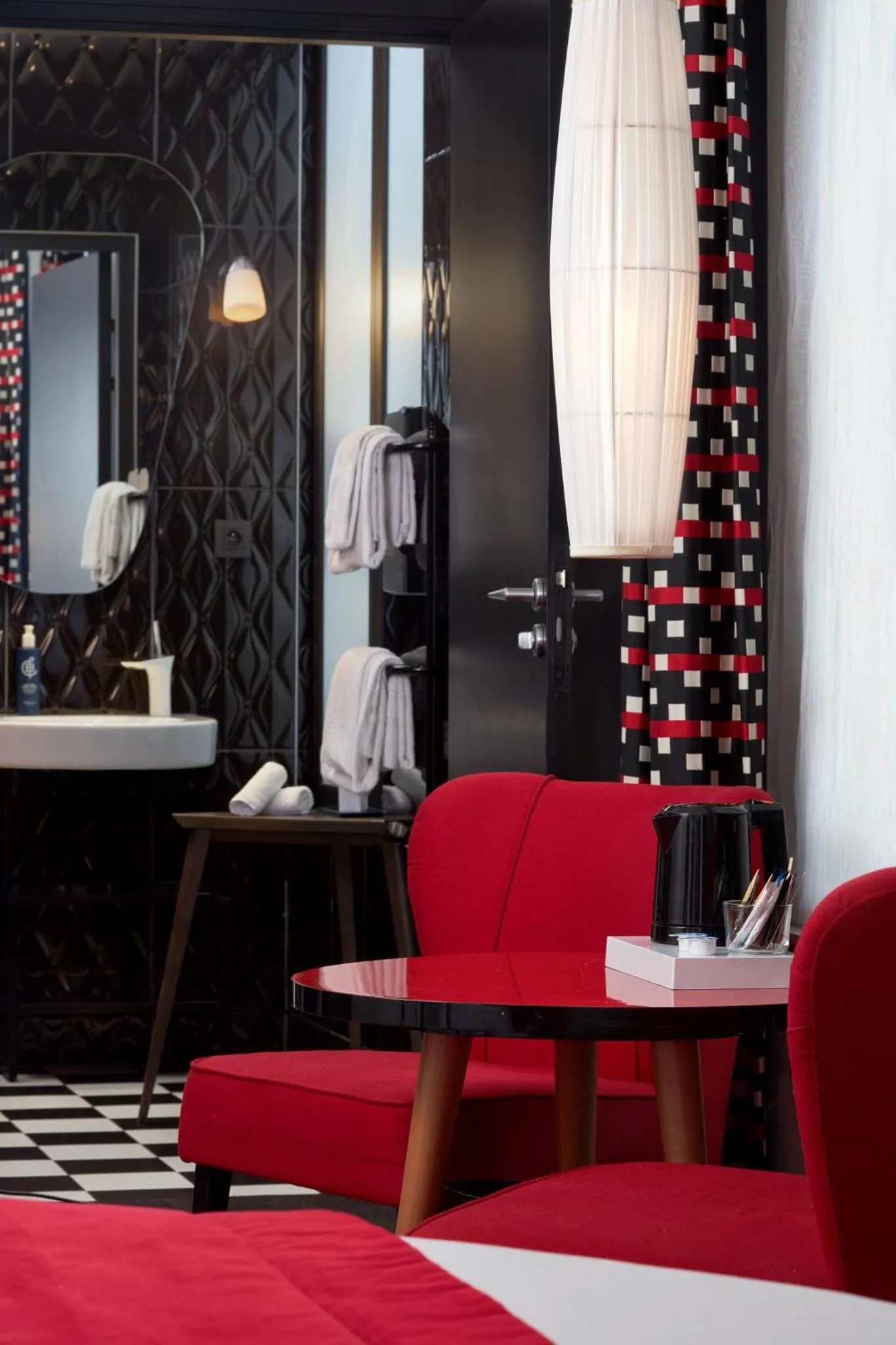 Bedroom in Platine Hotel