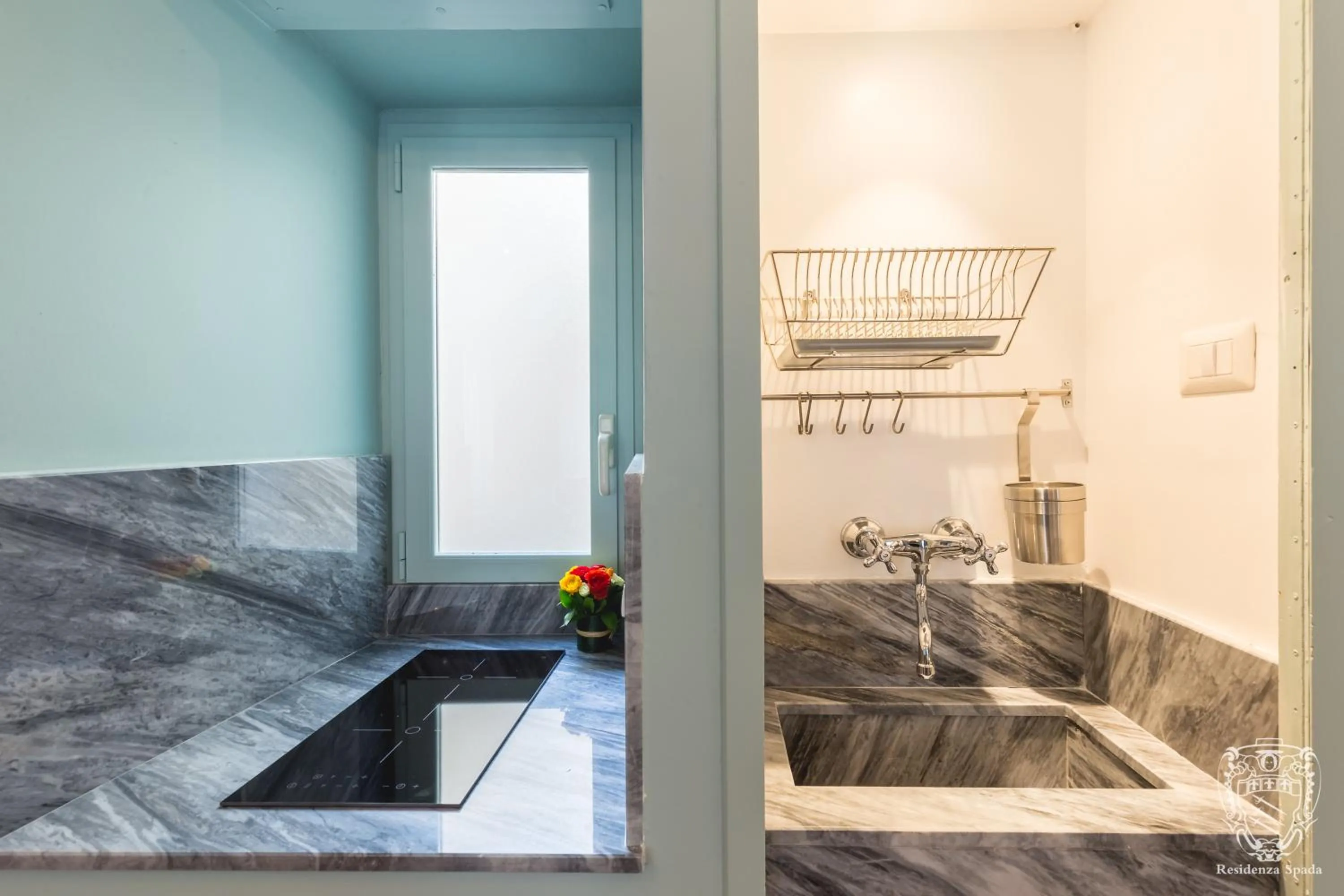 kitchen in Residenza Spada