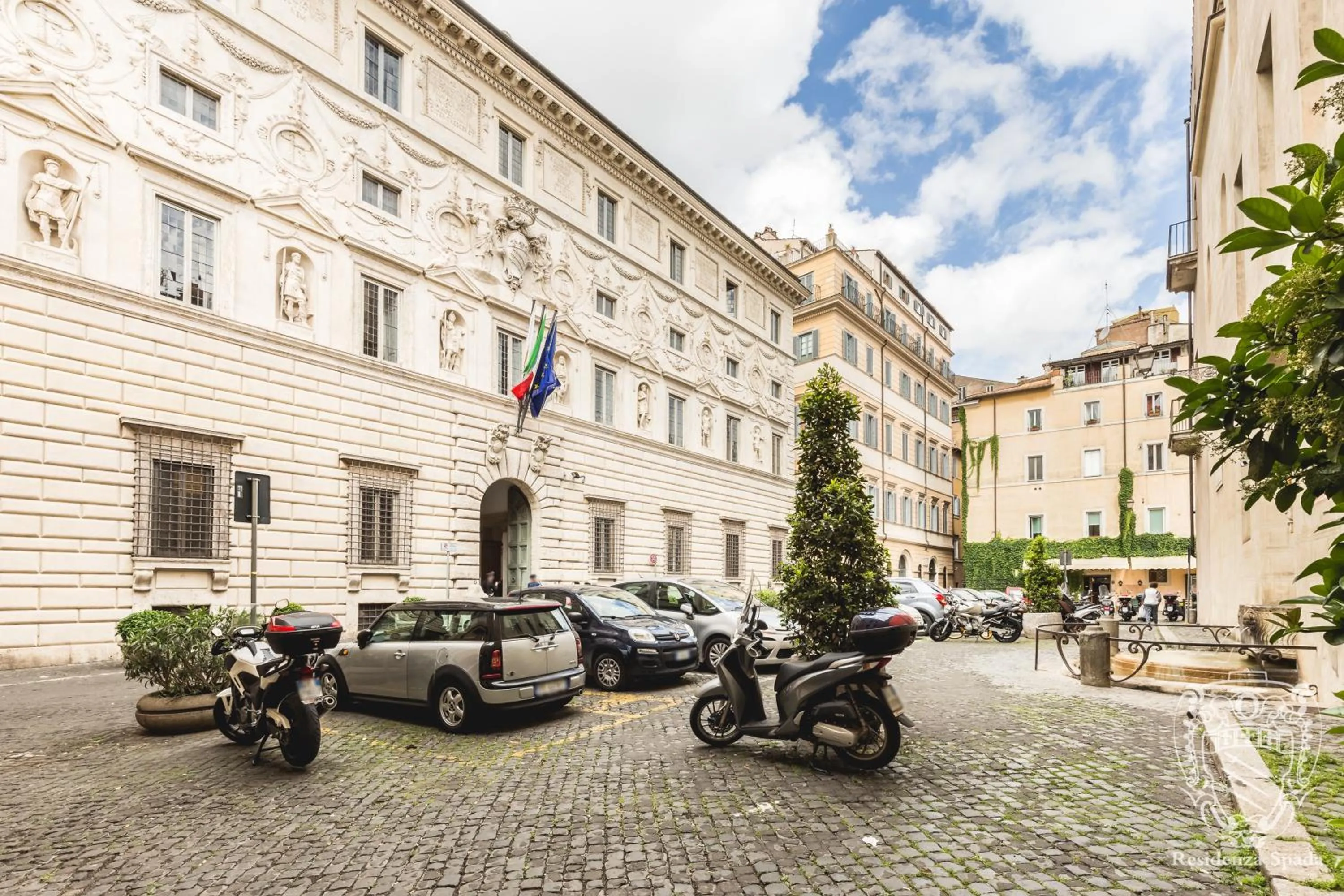 Property building in Residenza Spada