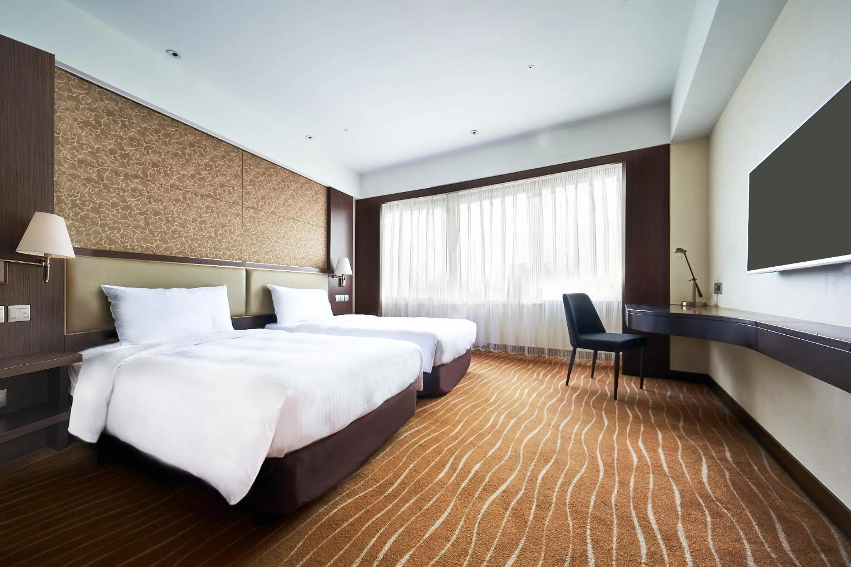 Photo of the whole room, Bed in ILLUME Taipei