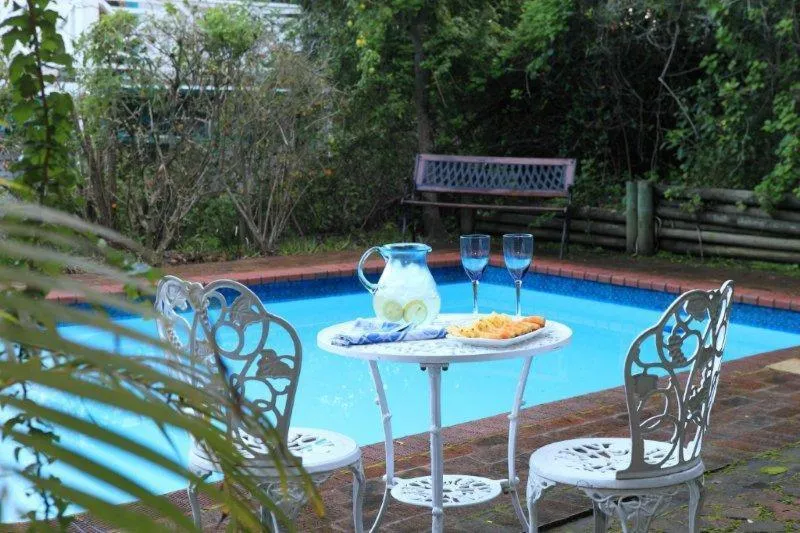 Swimming pool in Yellowwood Lodge