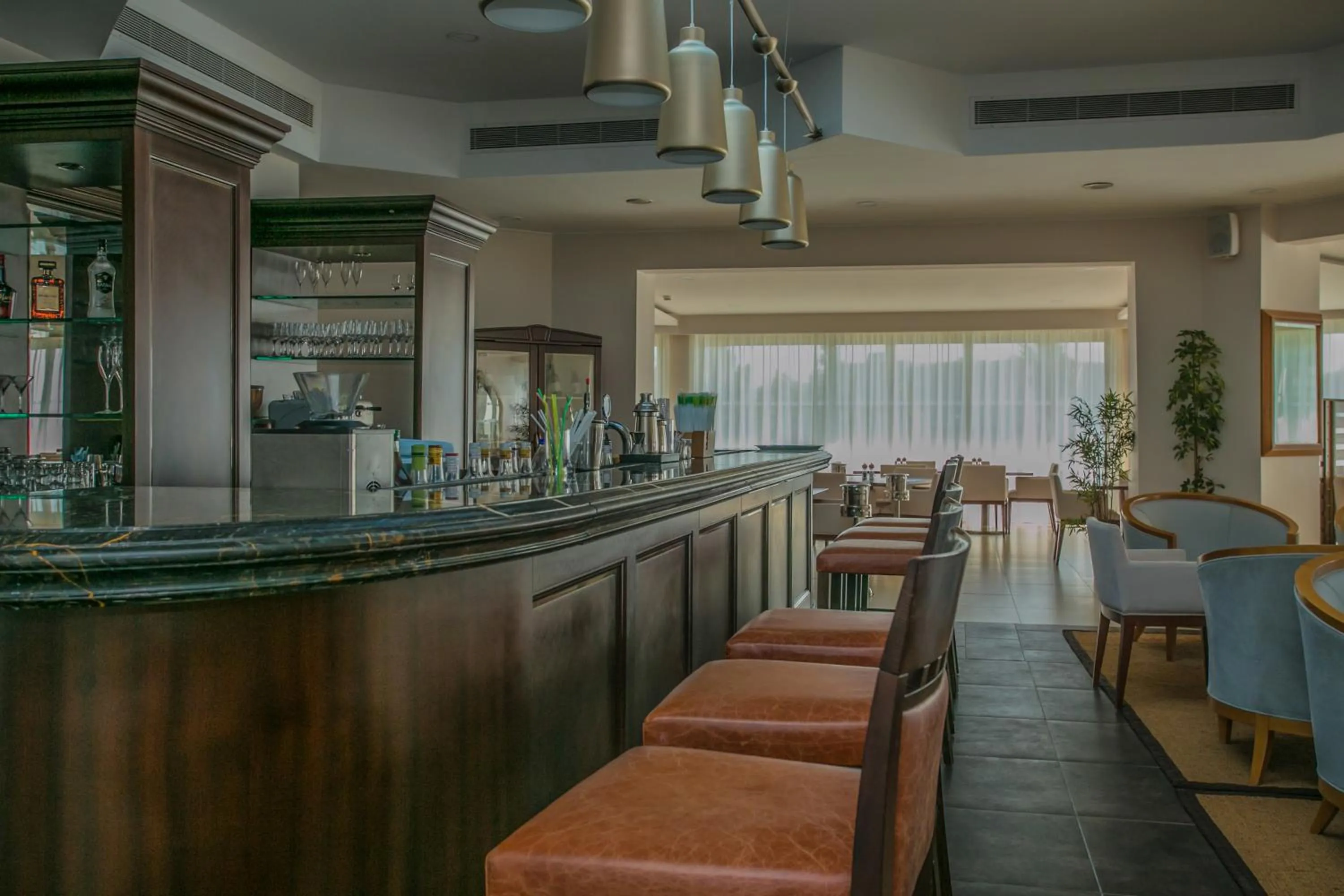 Restaurant/places to eat in Almyra Resort