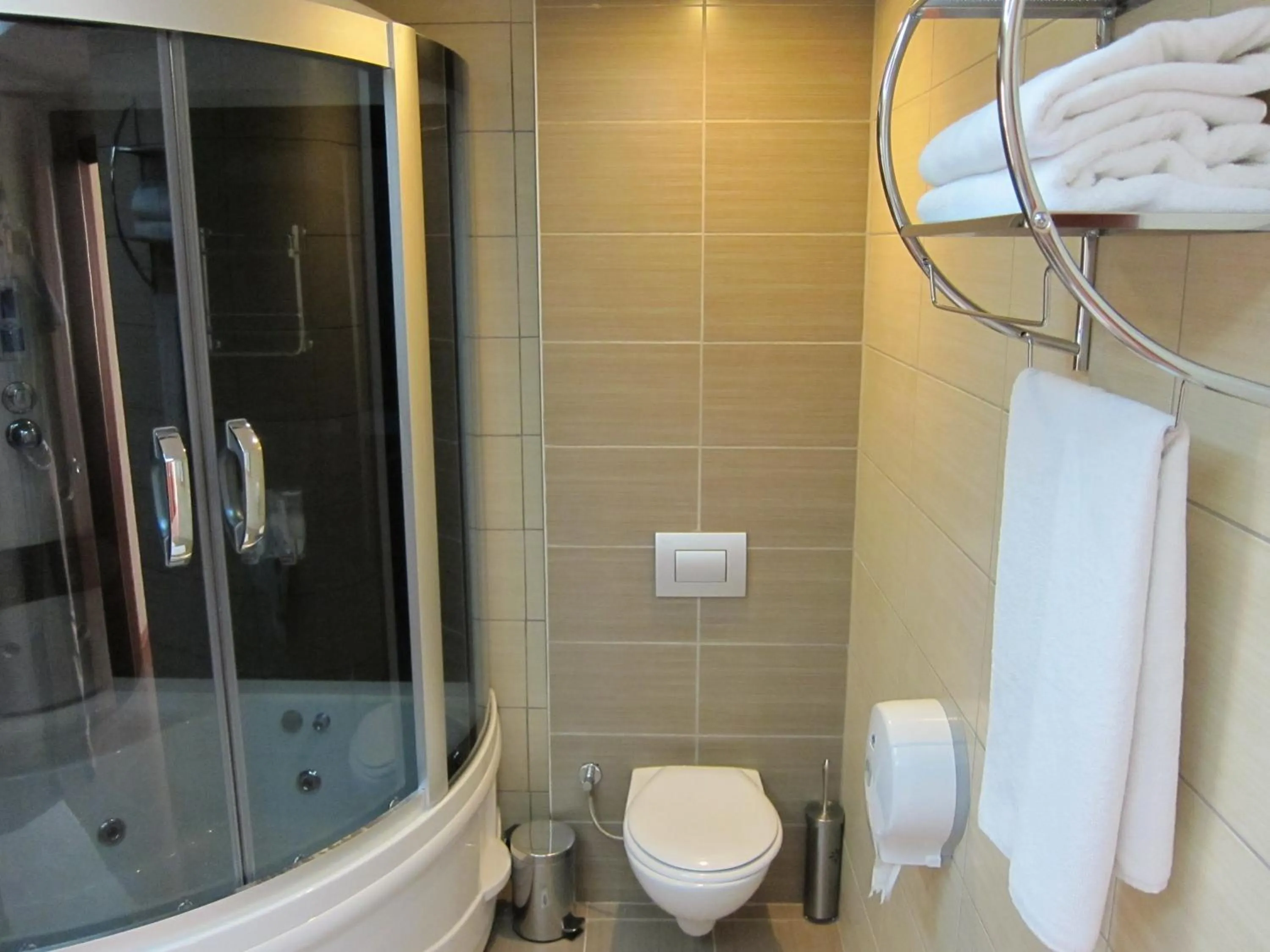 Bathroom in Berksoy Hotel