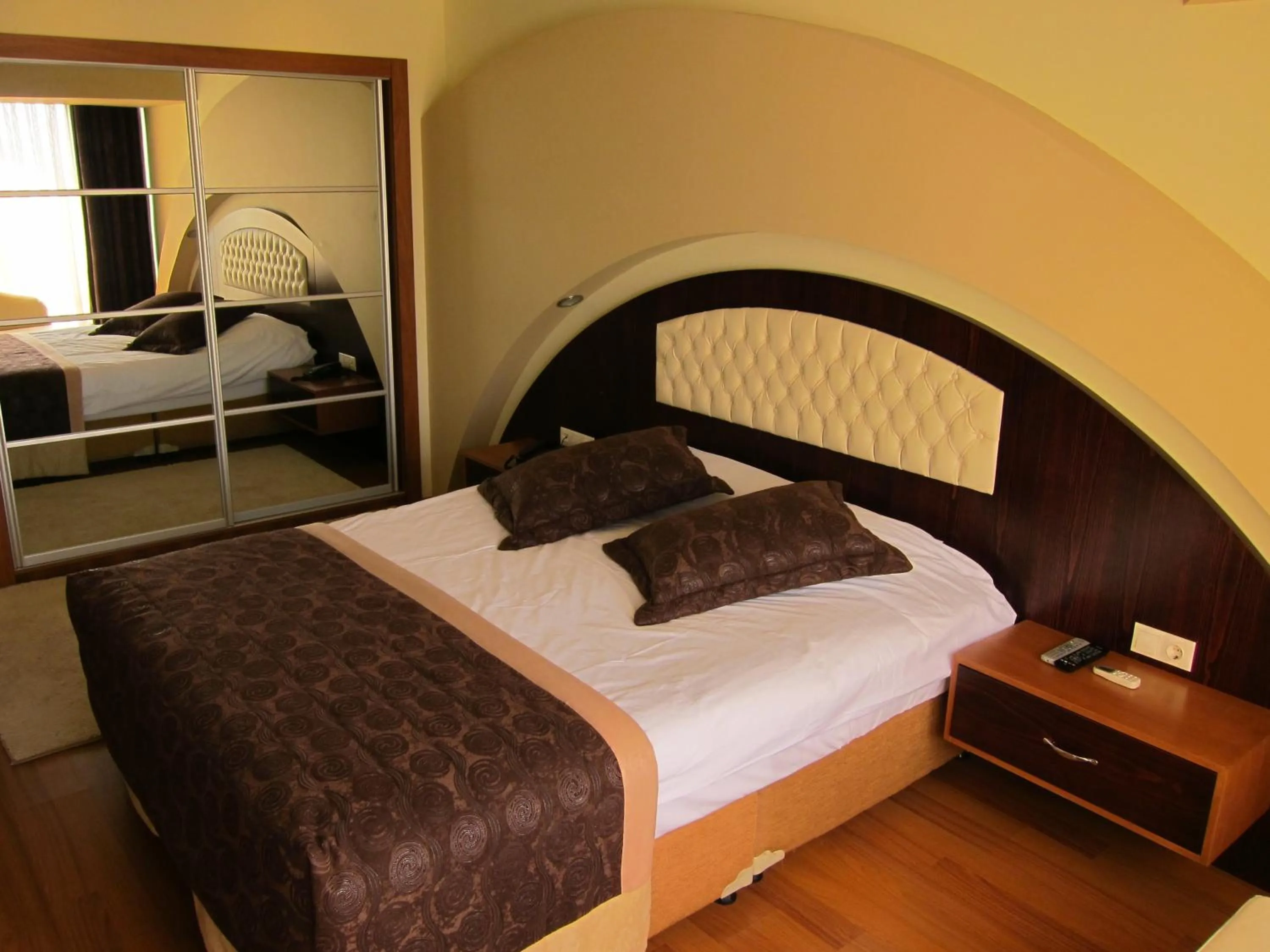 Bedroom, Bed in Berksoy Hotel