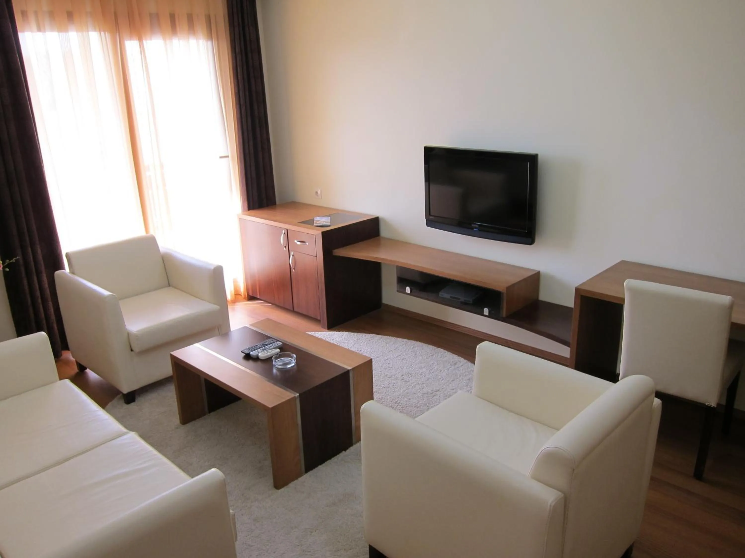 Living room in Berksoy Hotel