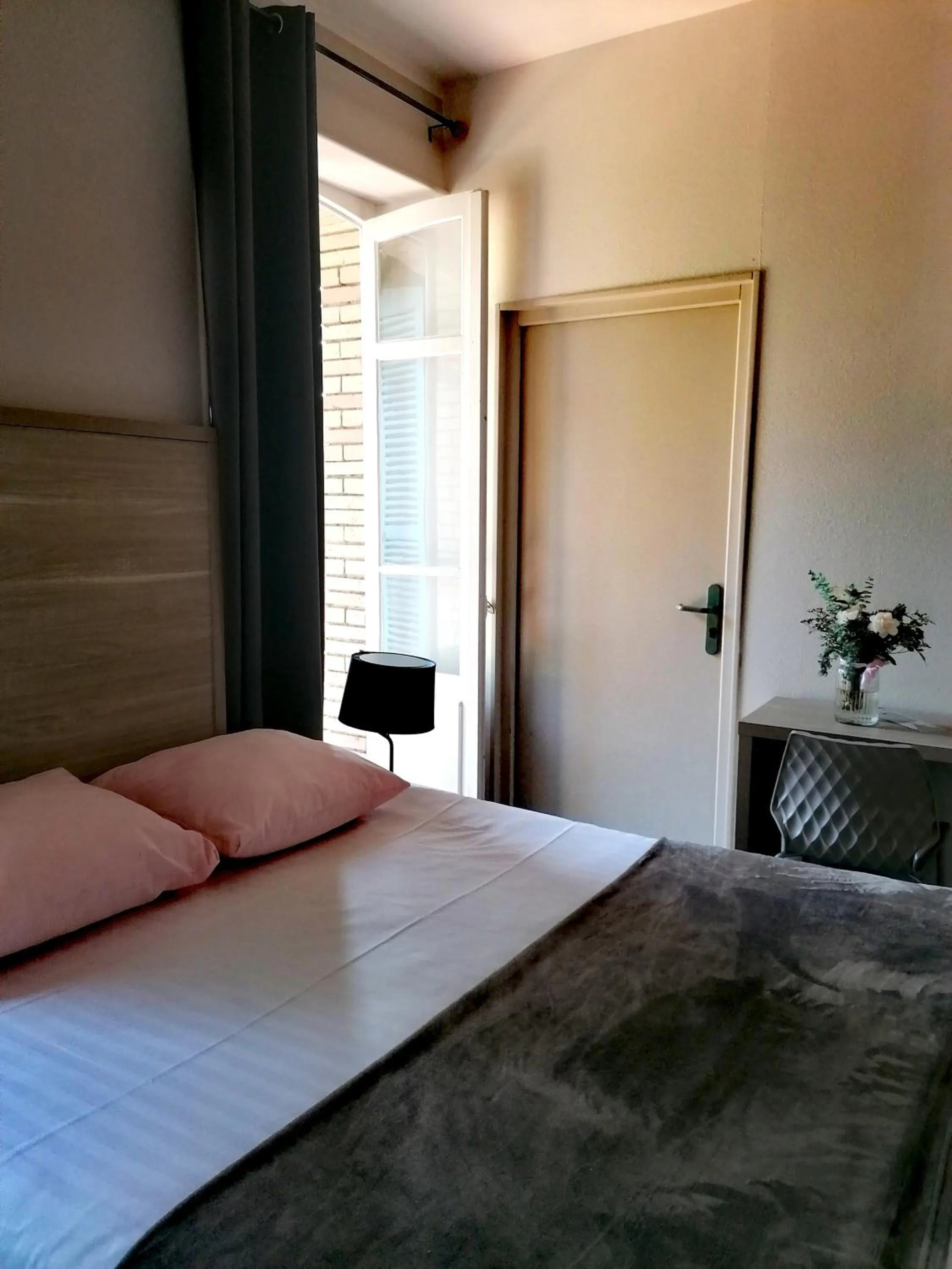 Bedroom, Bed in La Verrerie