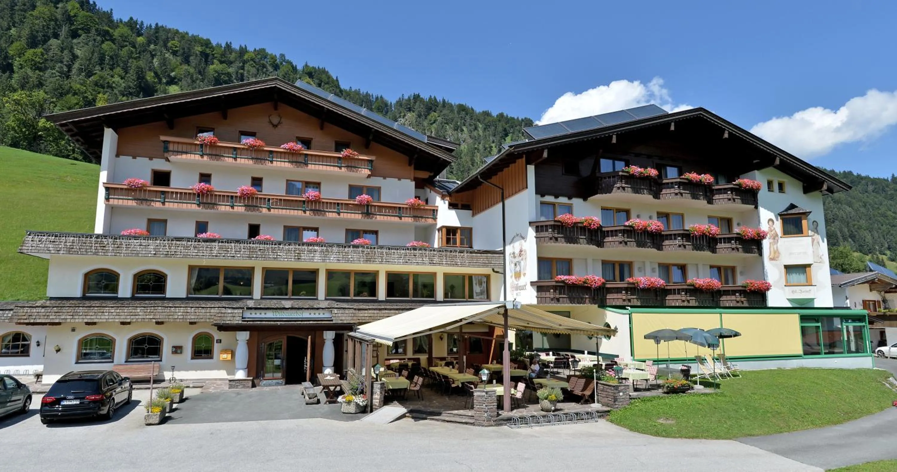 Property building in Hotel Wildauerhof