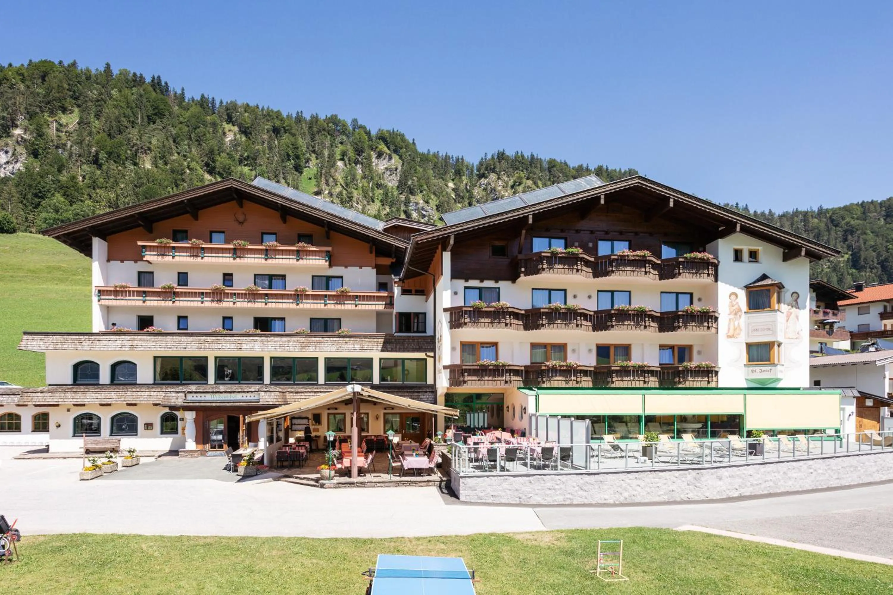 Property building in Hotel Wildauerhof