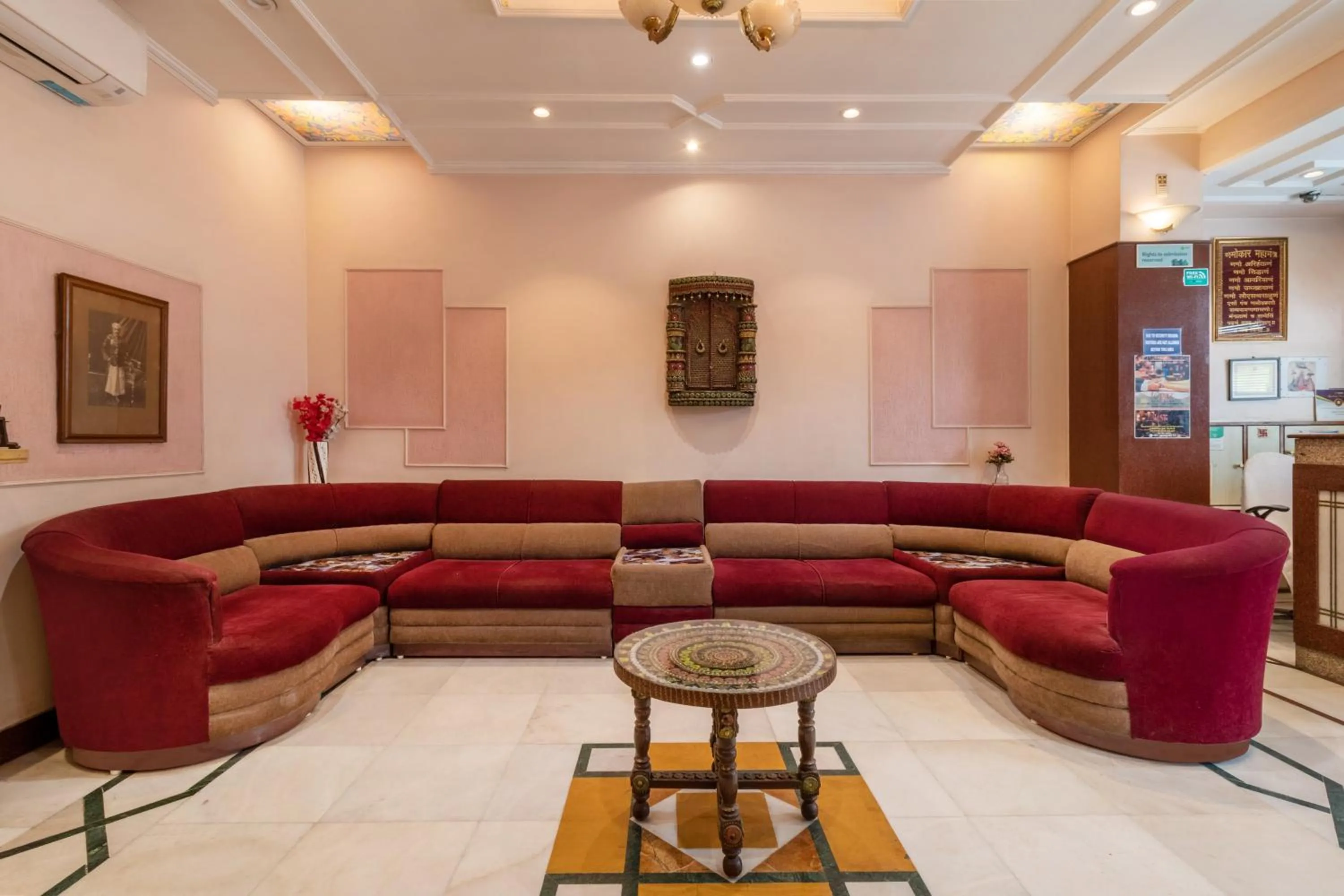 Seating area in Treebo Natraj - Jaipur