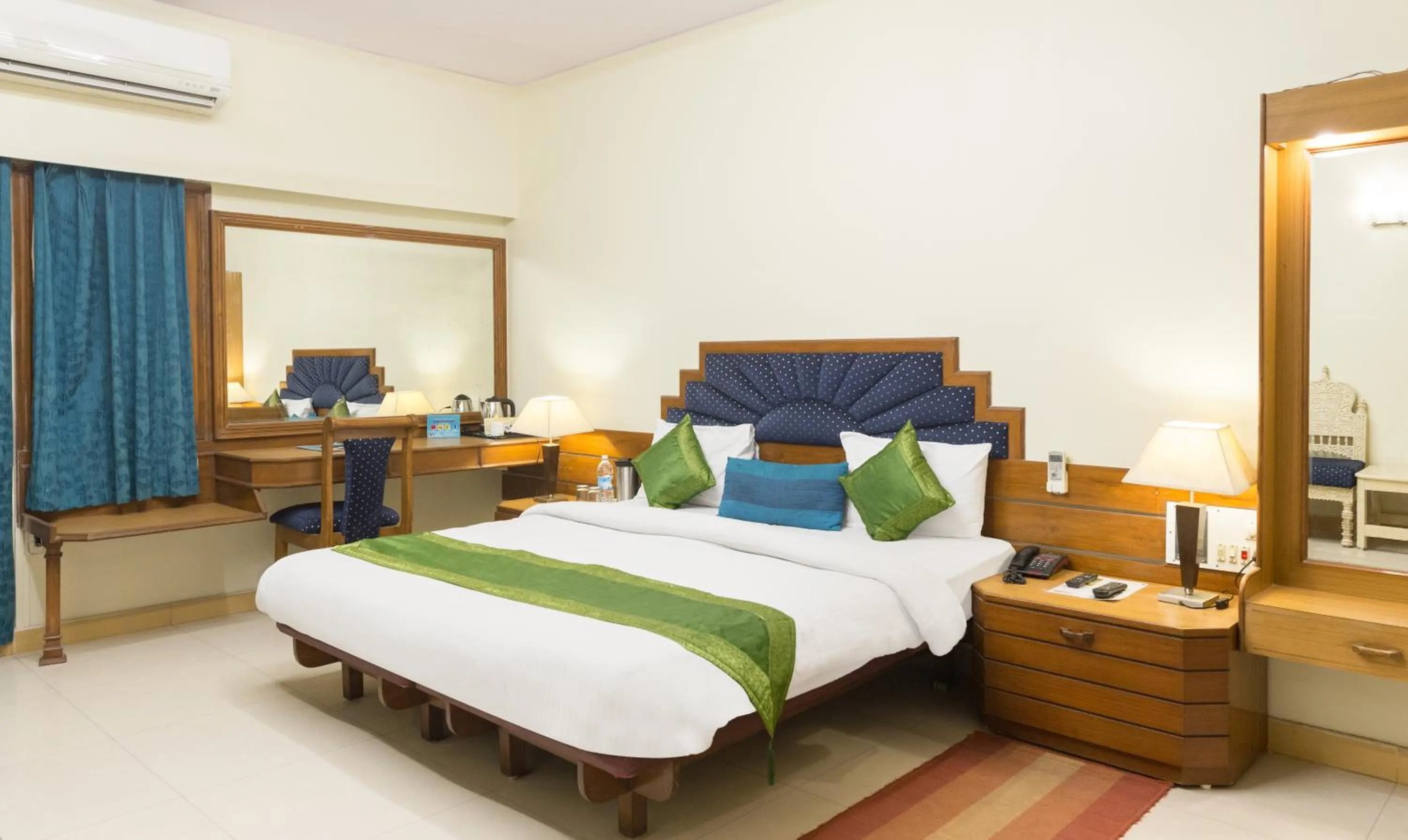 Breakfast, Bed in Treebo Natraj - Jaipur