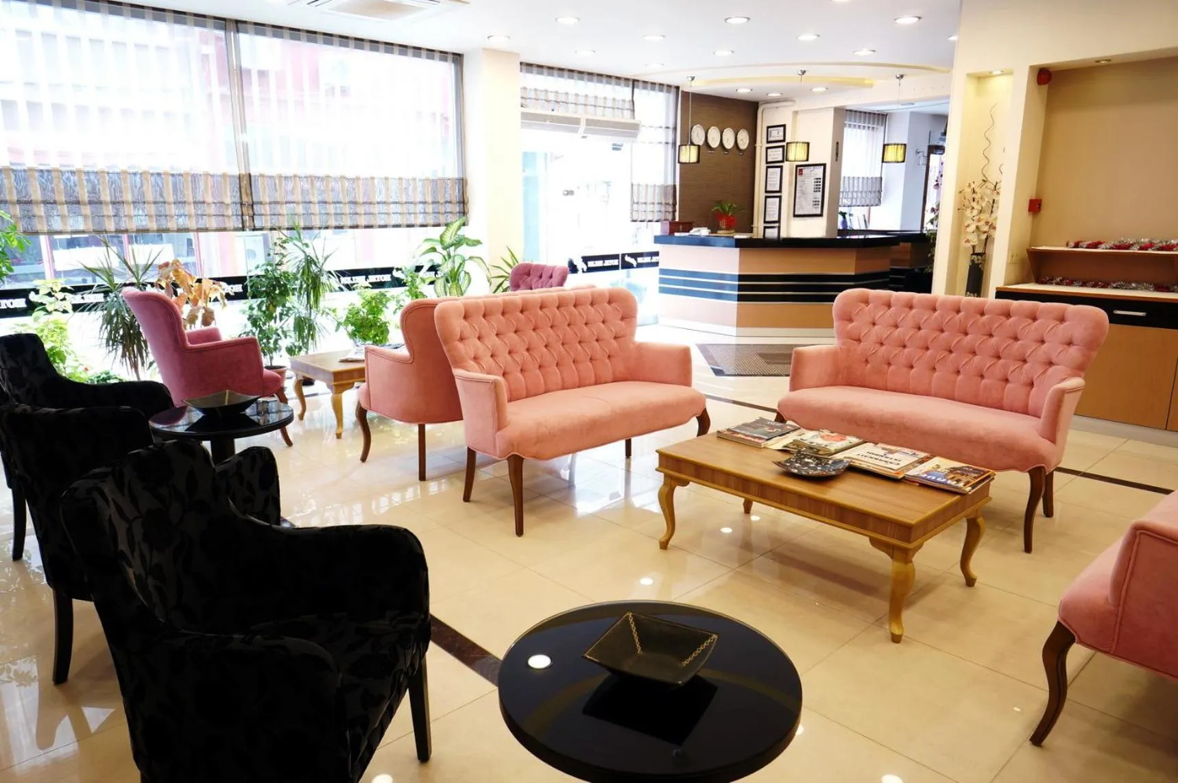 Lobby or reception in Hotel Helen Park