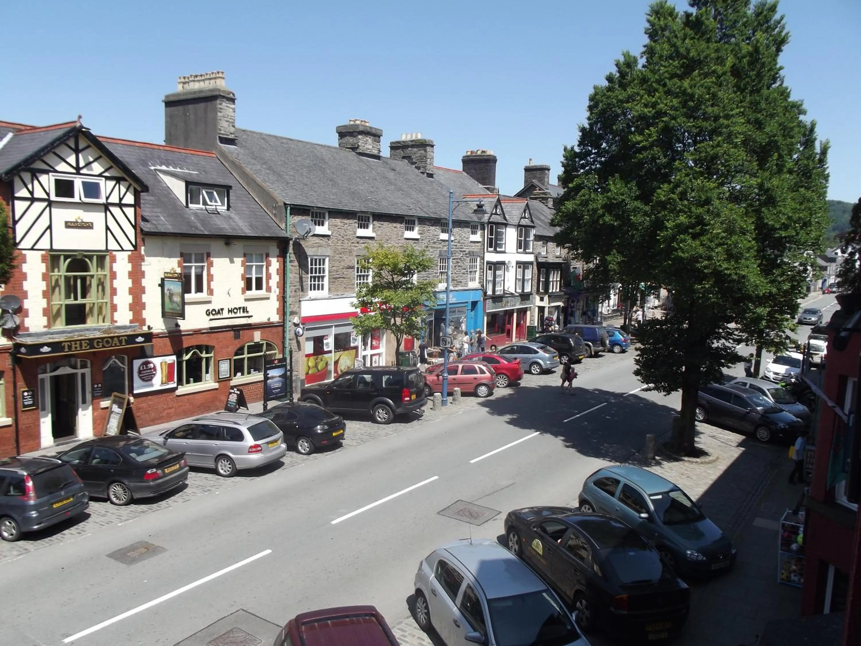 Neighbourhood in Plas Coch Hotel Ltd