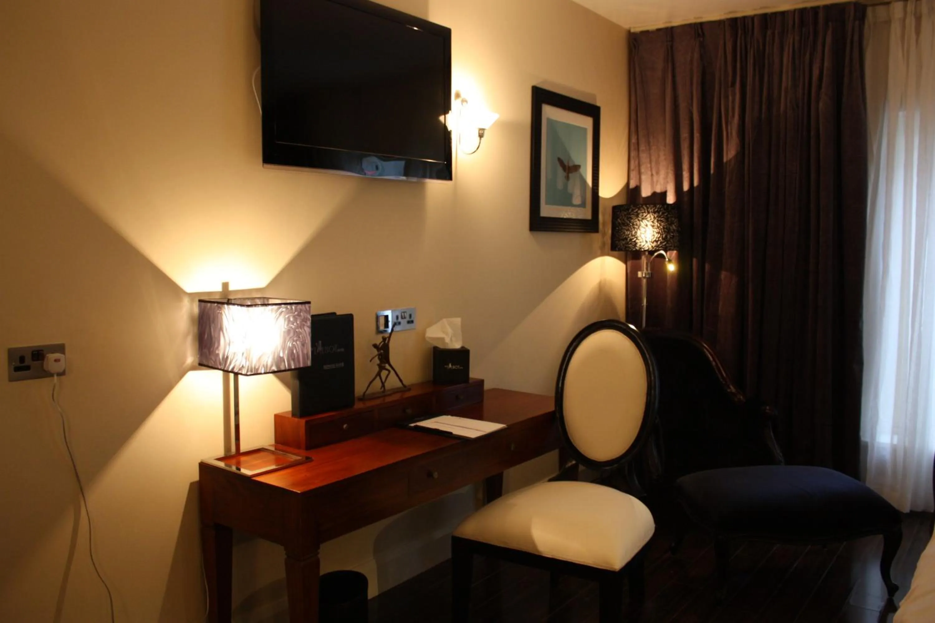 Bedroom in The Talbot Hotel