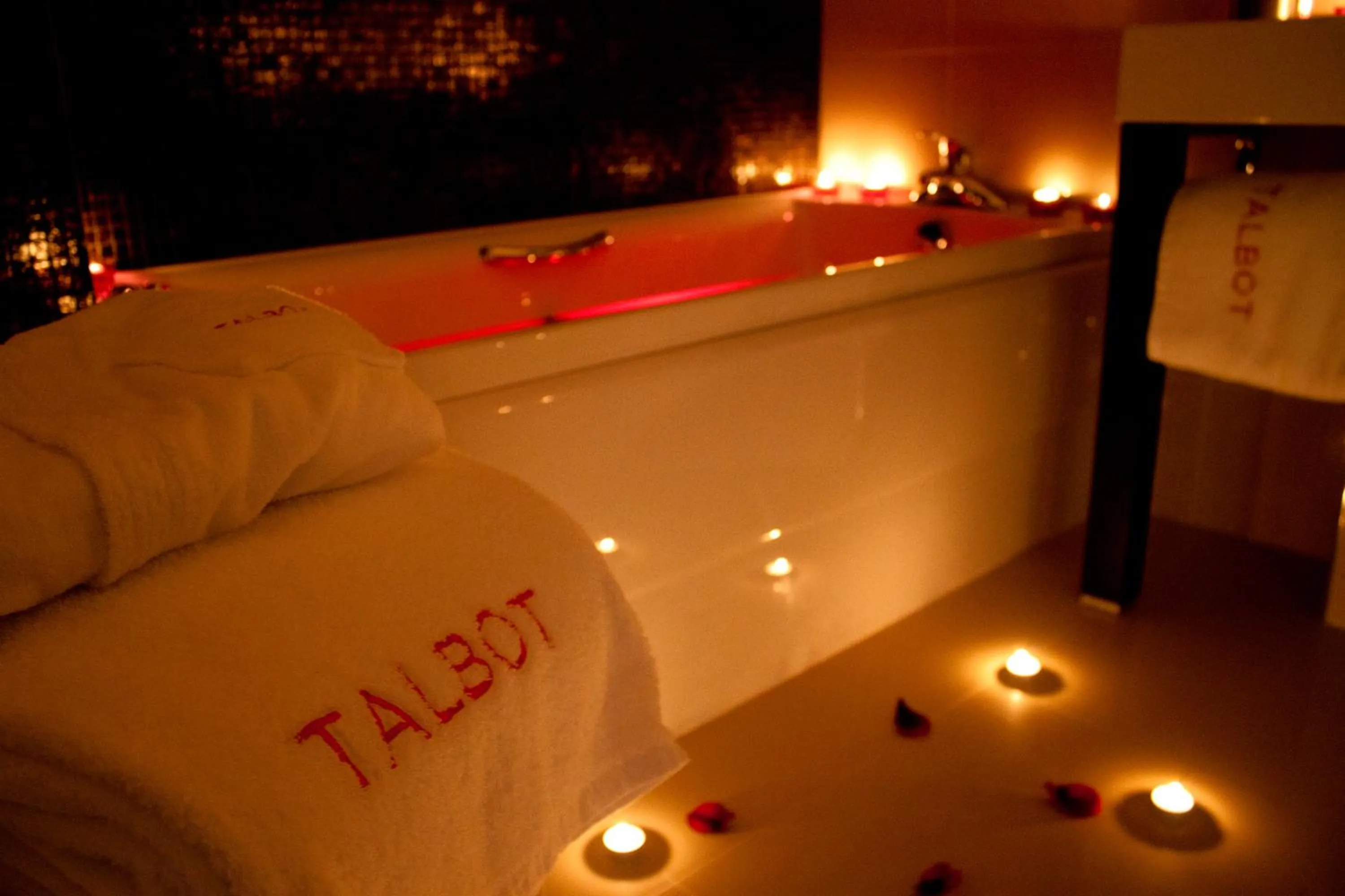 Bathroom in The Talbot Hotel