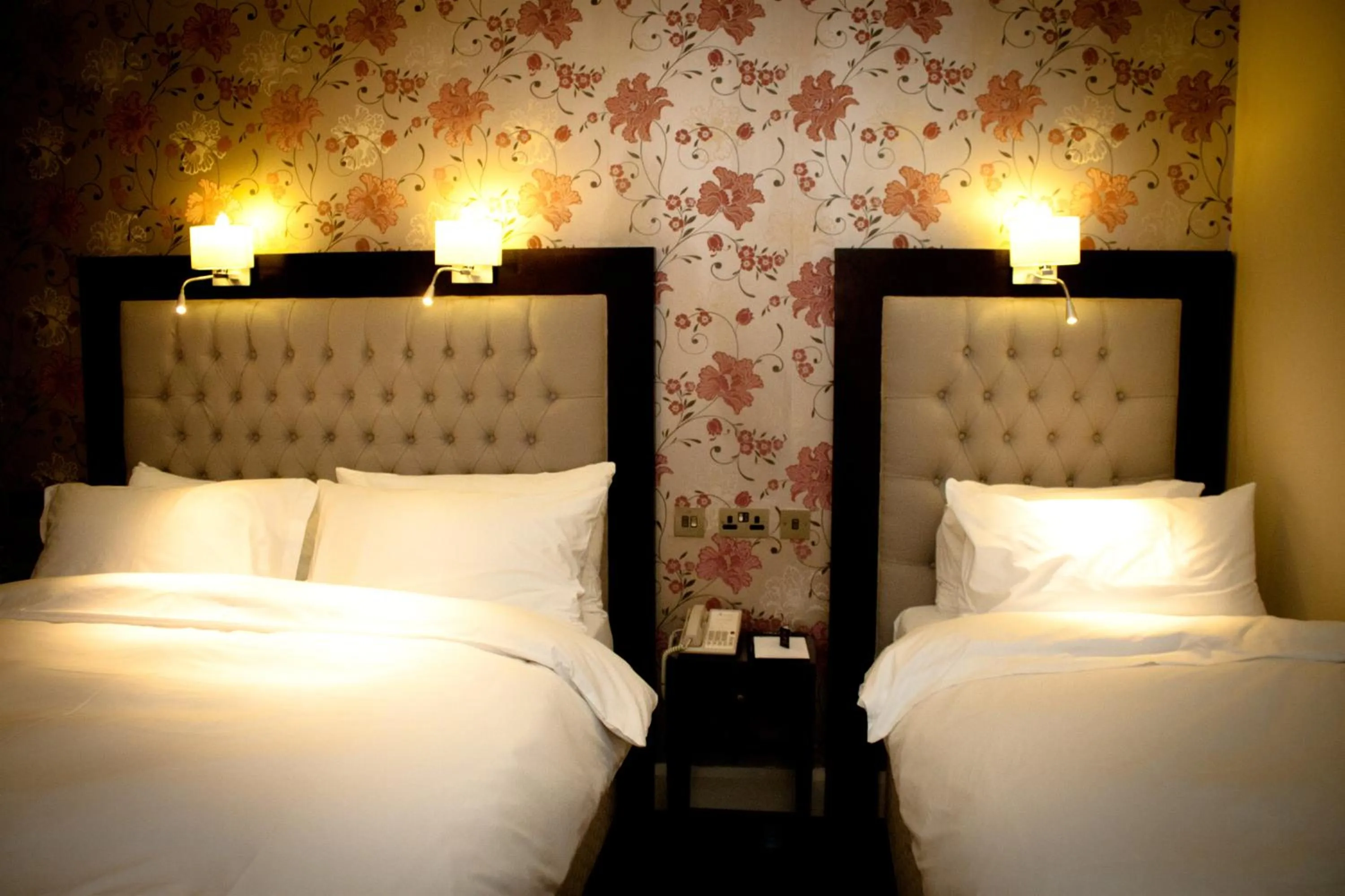 Bed in The Talbot Hotel