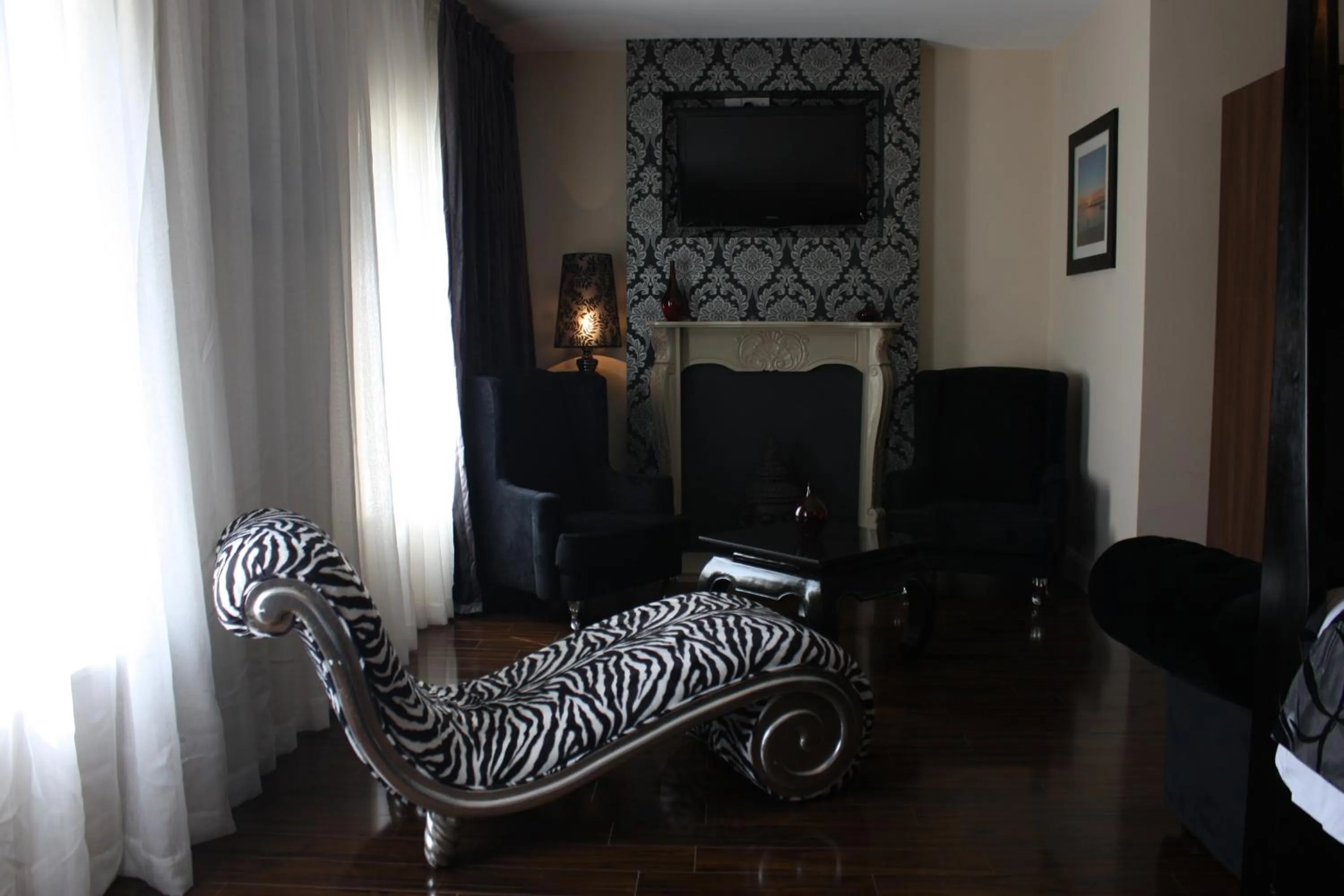 Photo of the whole room in The Talbot Hotel