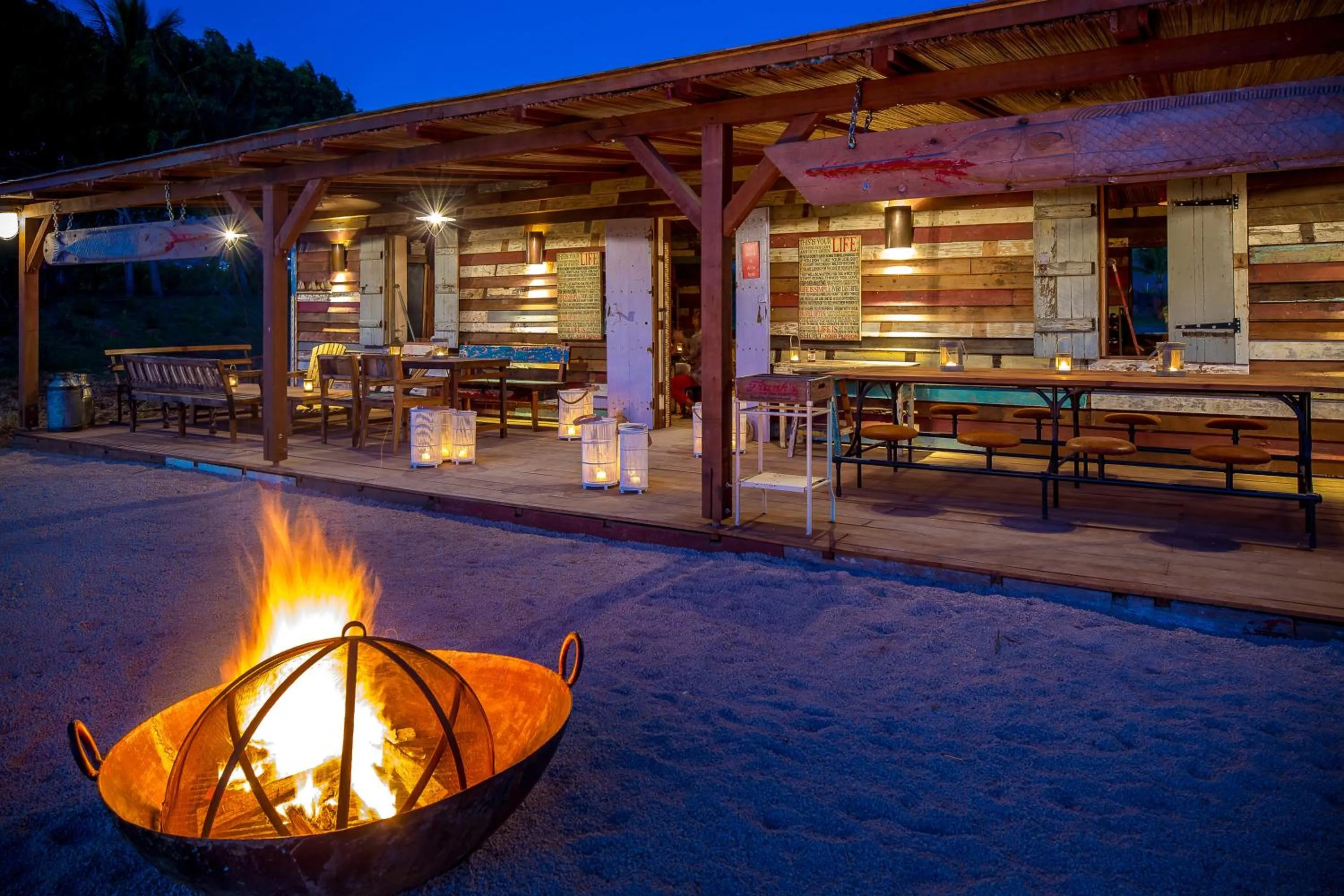 Restaurant/places to eat in Shanti Maurice Resort & Spa