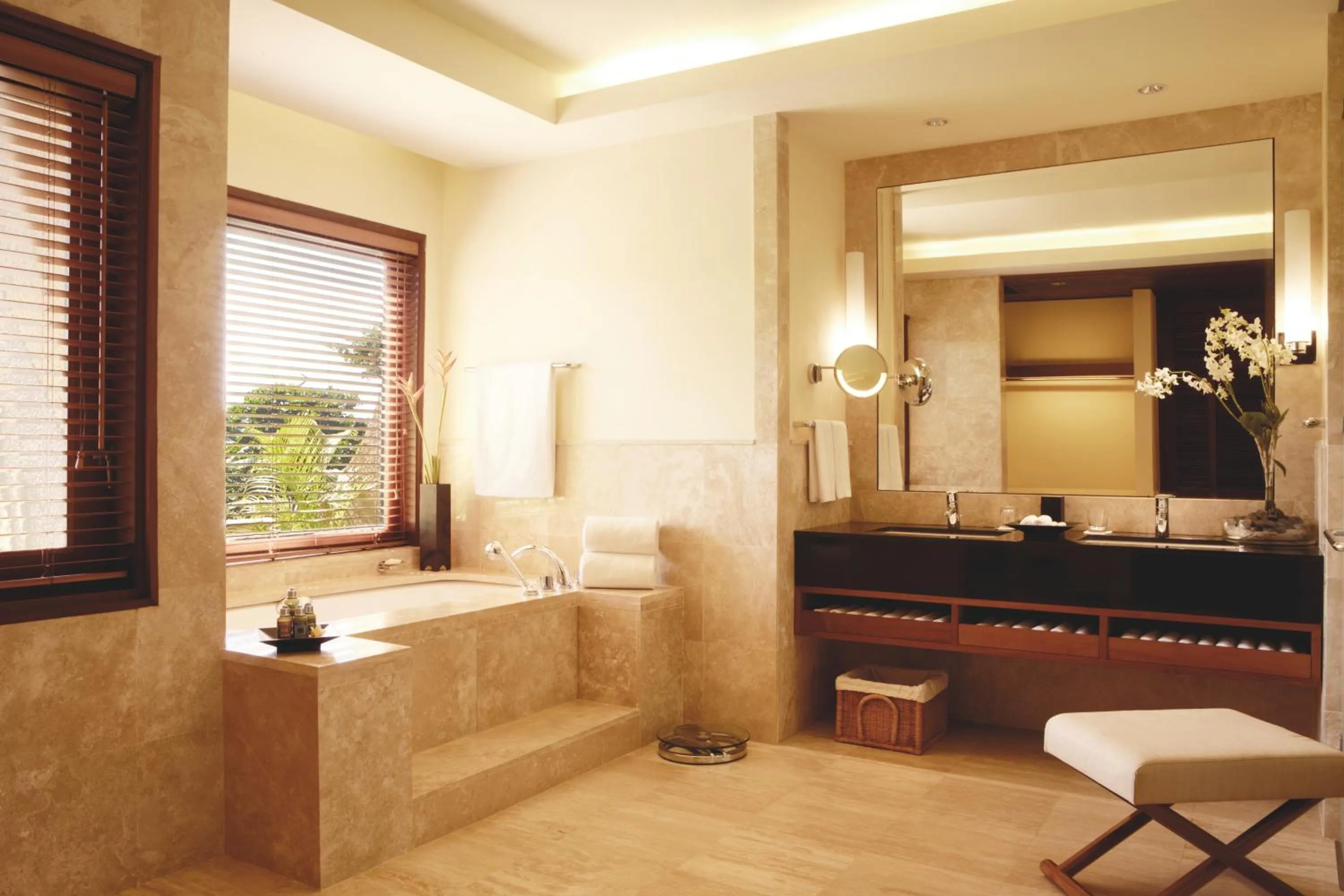 Shower in Shanti Maurice Resort & Spa